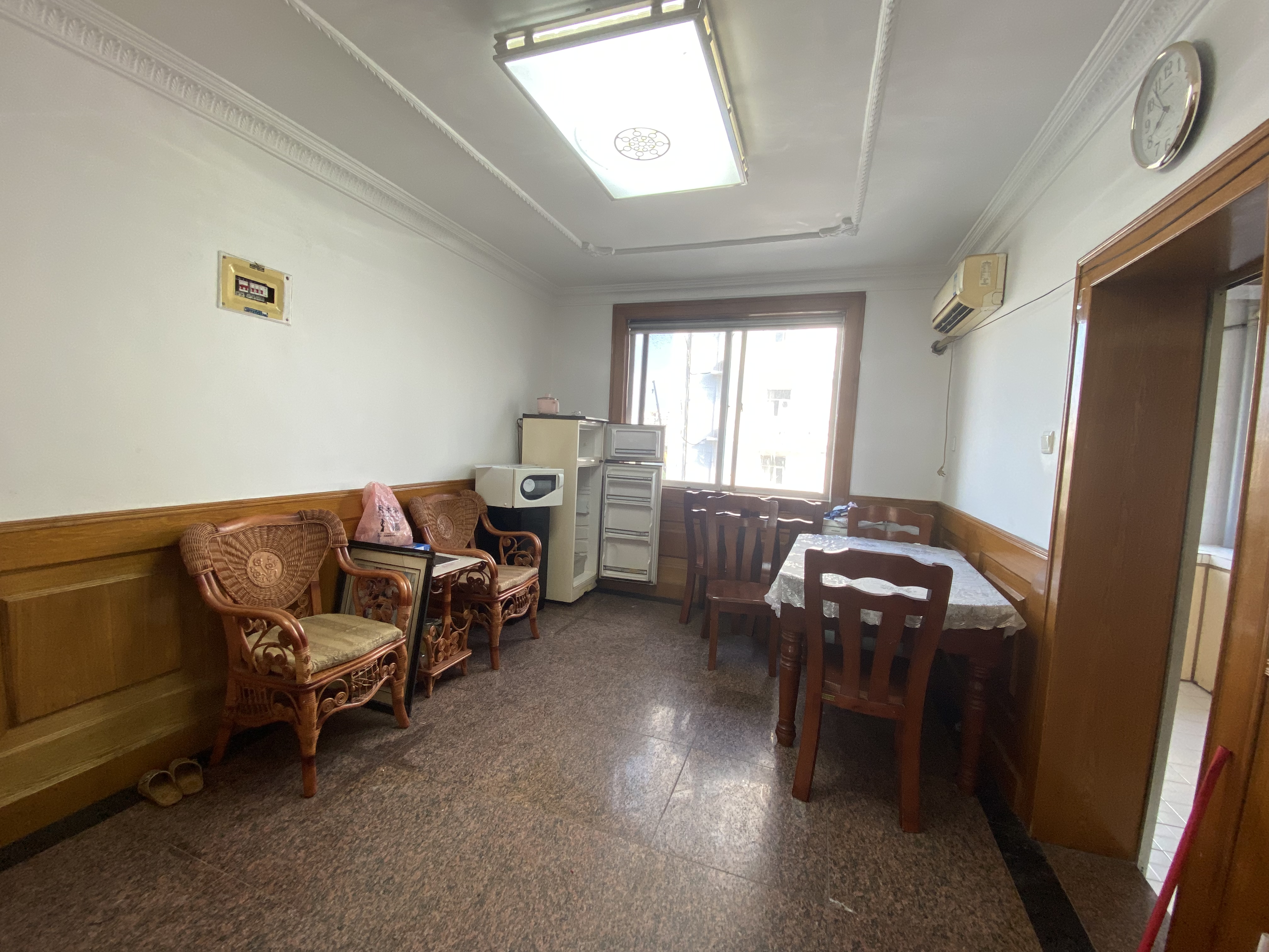 易家桥新村 2室1厅1卫 70.00m&sup2;
