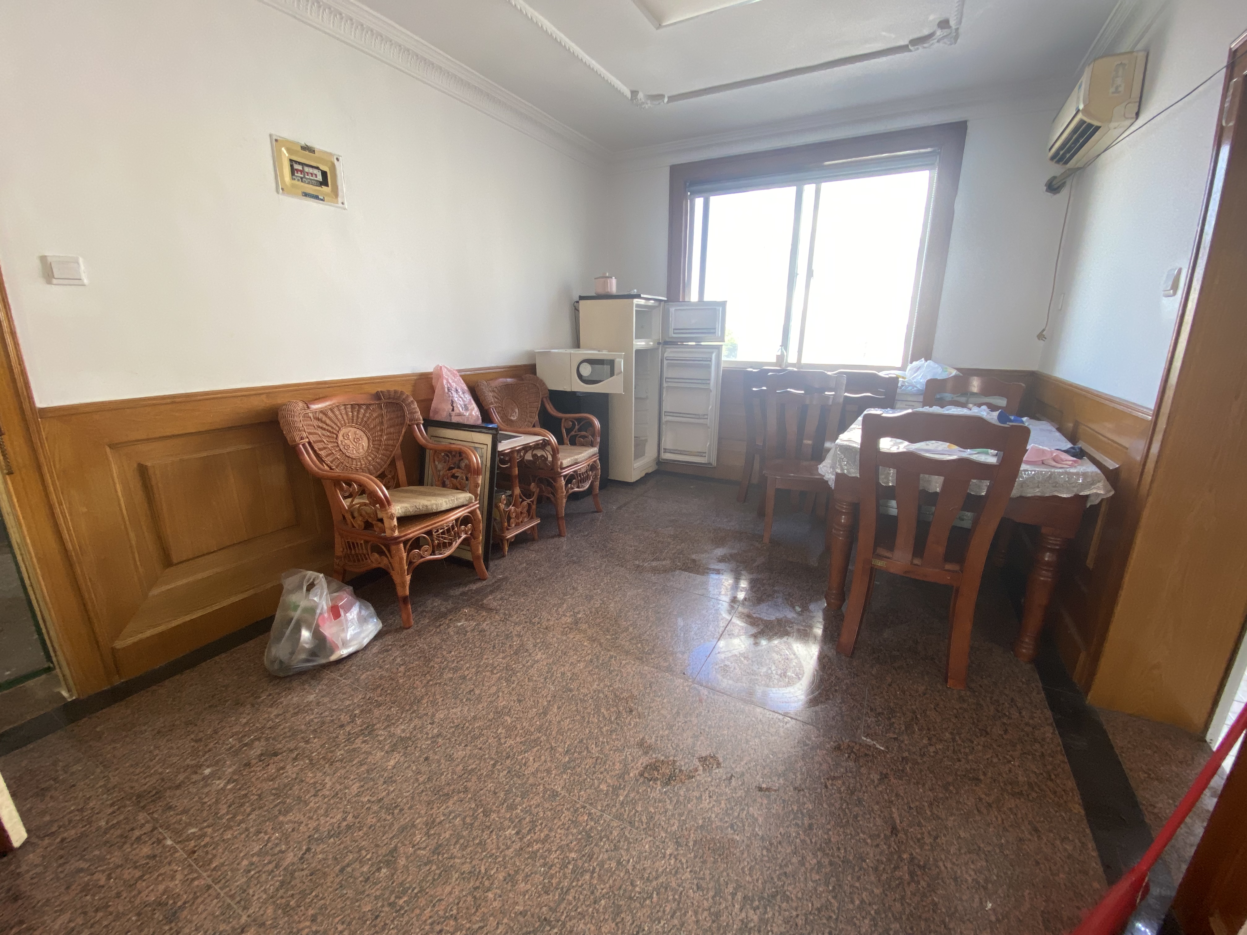 易家桥新村 2室1厅1卫 70.00m&sup2;