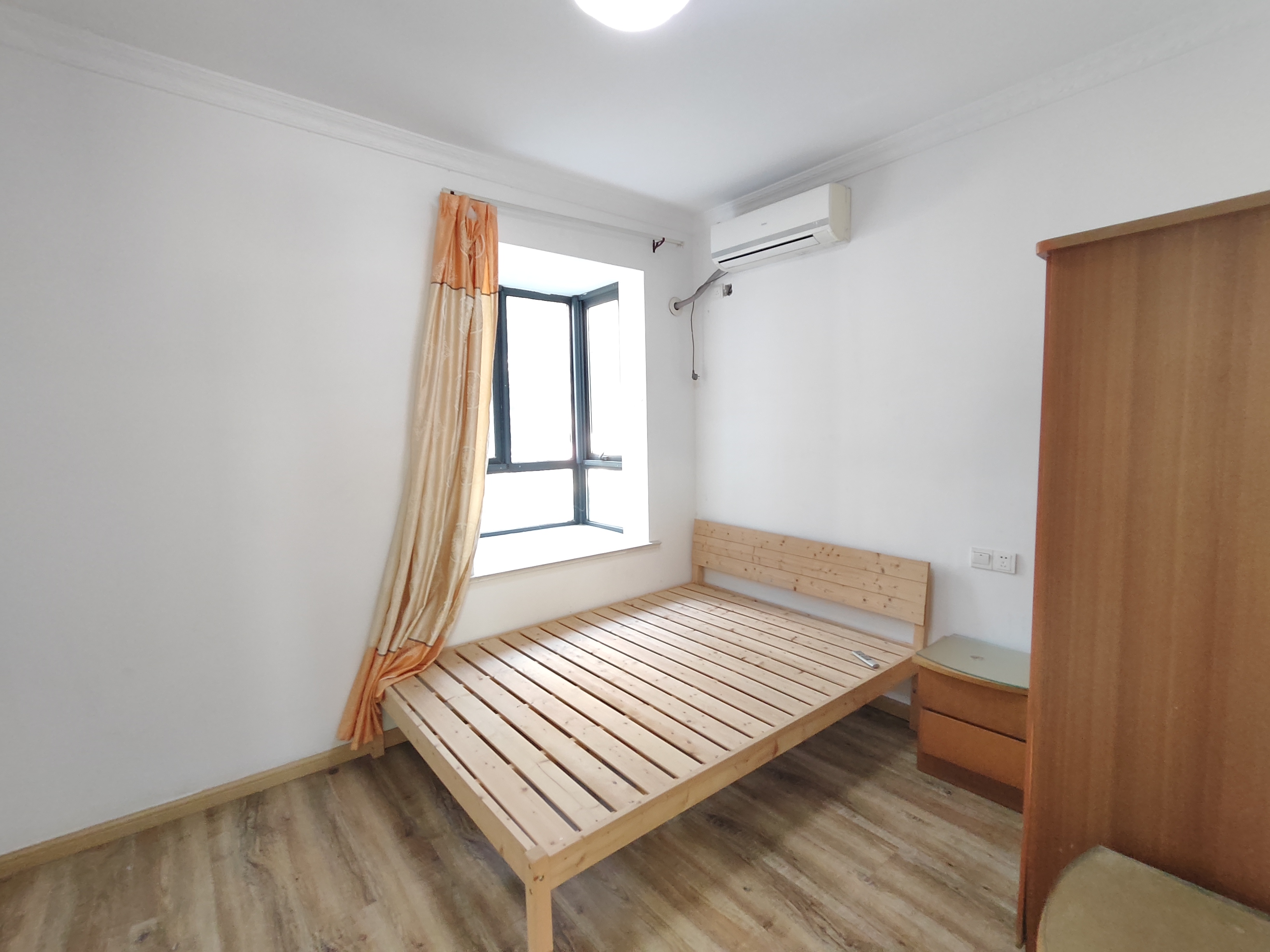 中港城 2室2厅1卫 89m&sup2;