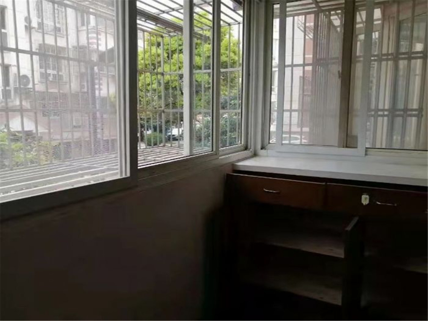 外滩小区 2室1厅1卫 95m&sup2;