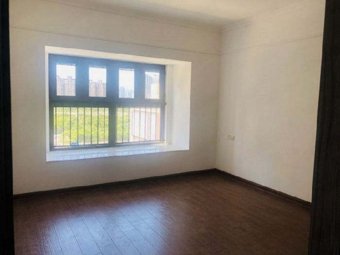 碧桂园时代悦城 4室2厅2卫 140m²
