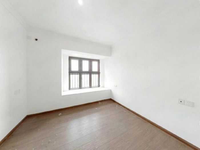 碧桂园时代悦城 4室2厅2卫 140m²