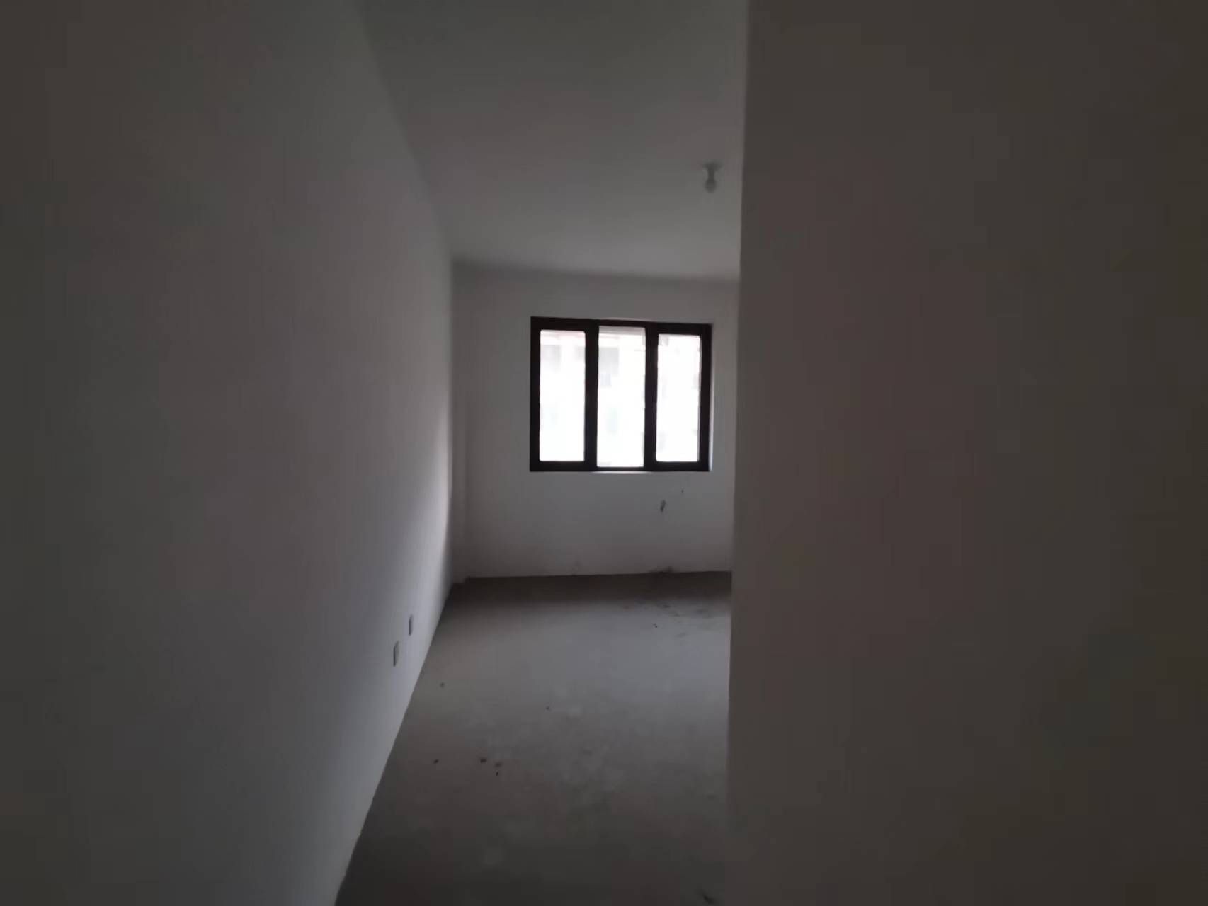 城市嘉苑 4室2厅2卫 199.97m&sup2;