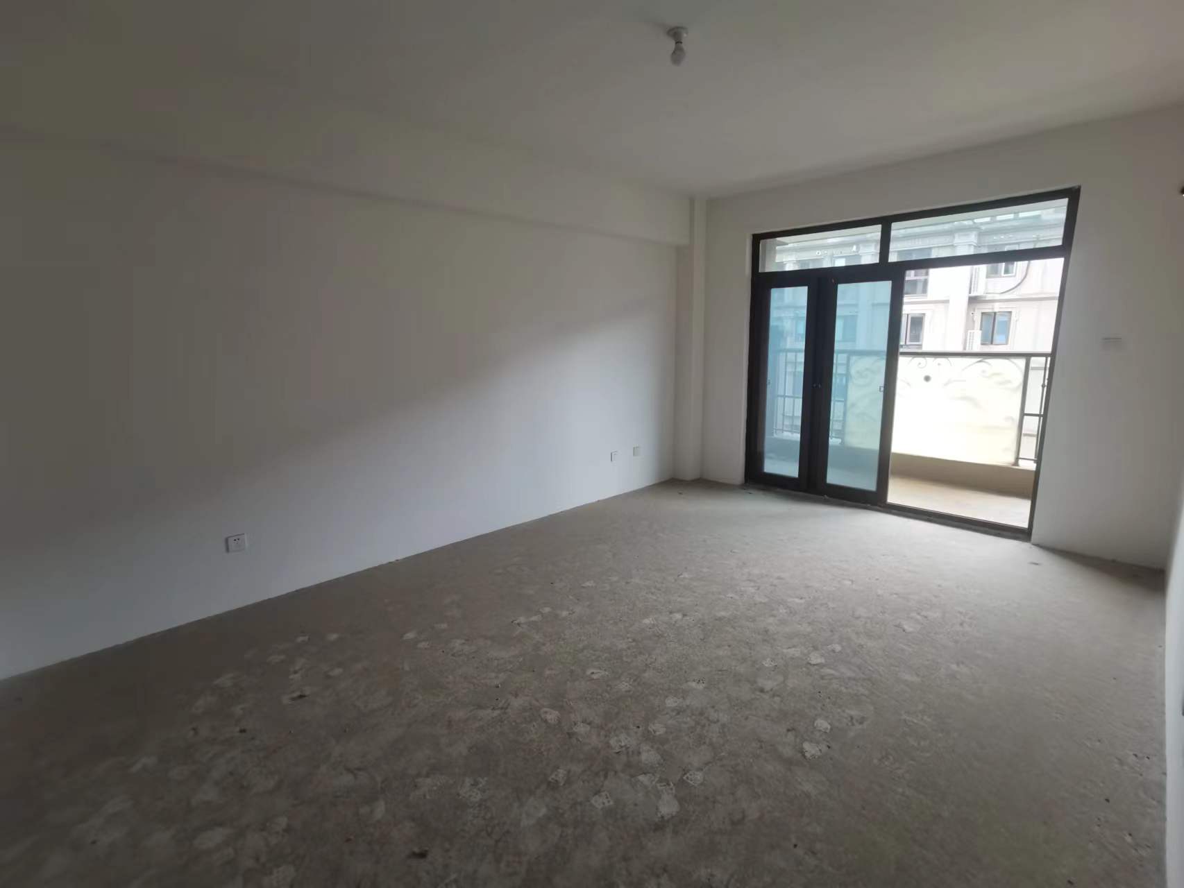 城市嘉苑 4室2厅2卫 199.97m&sup2;
