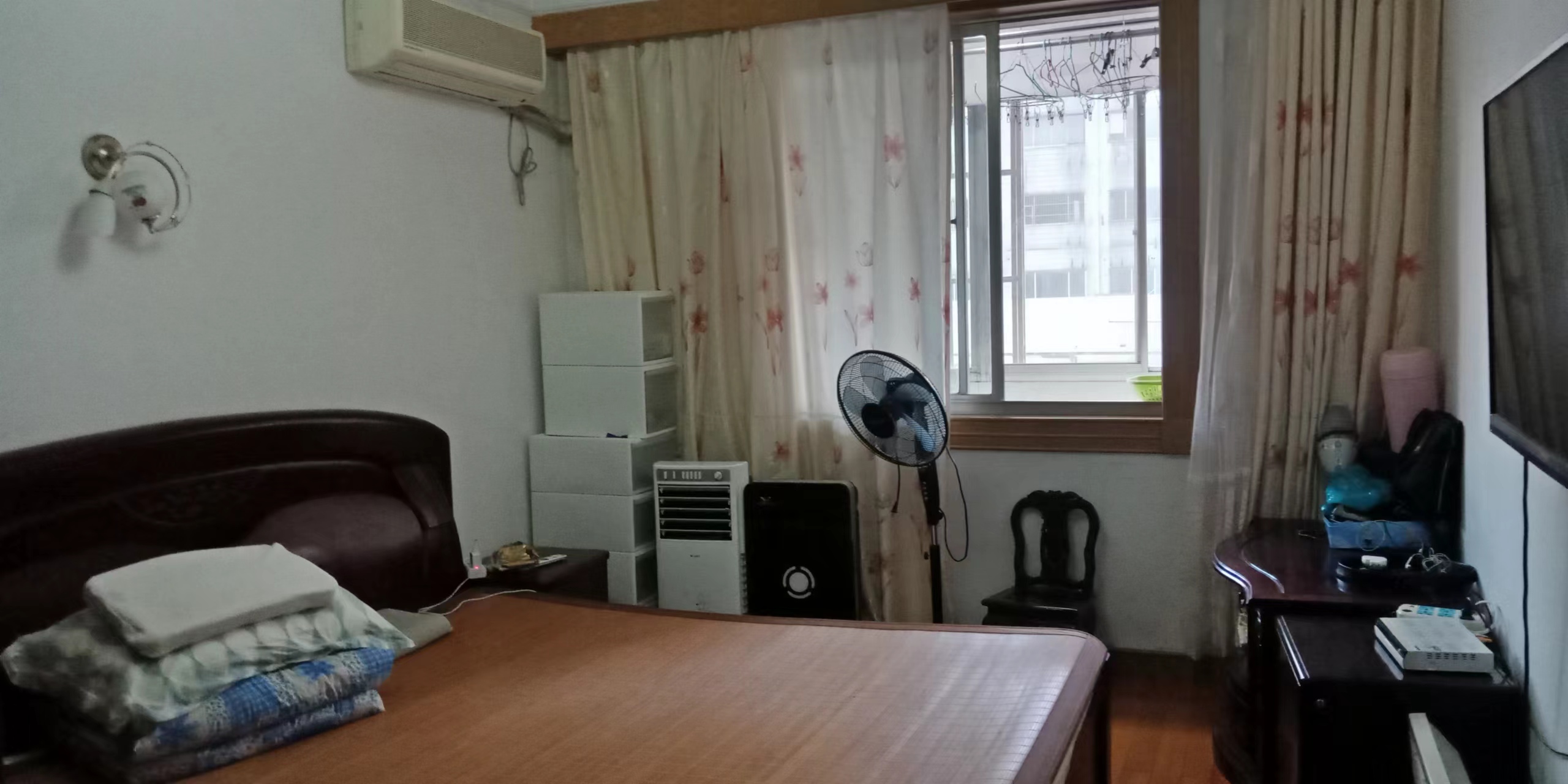 富贵园 3室2厅1卫 148m&sup2;