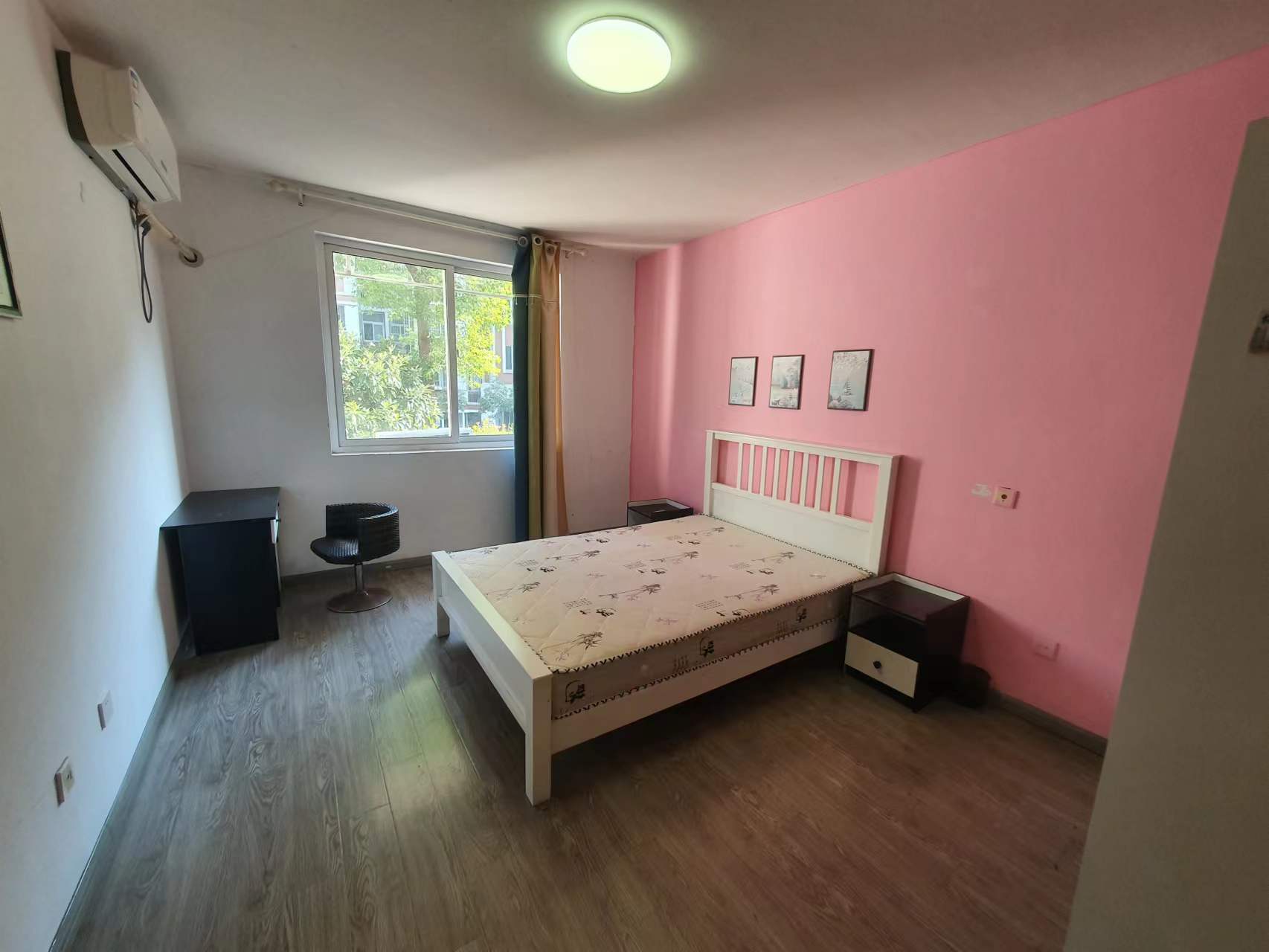 新港花苑西区 5室1厅2卫 129.00m&sup2;