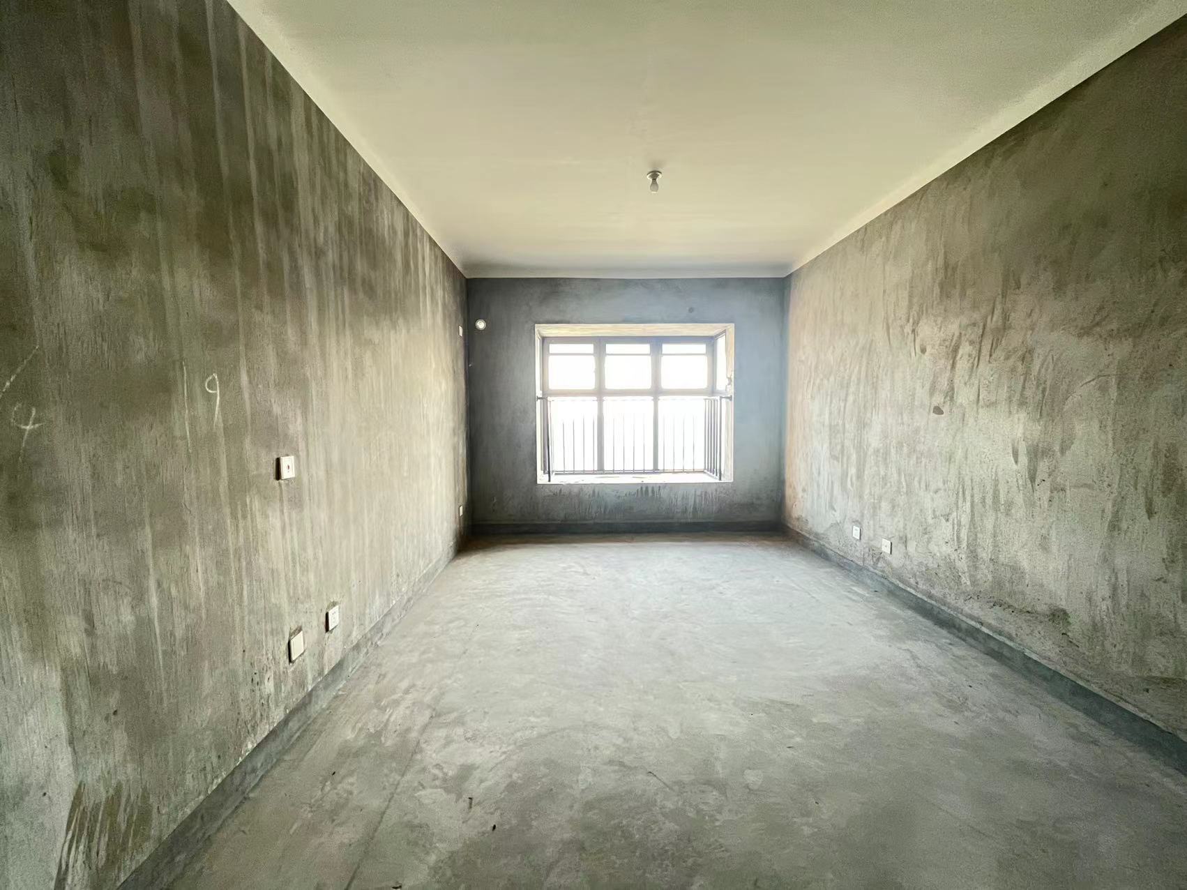 华强城 3室2厅2卫 123.89m&sup2;