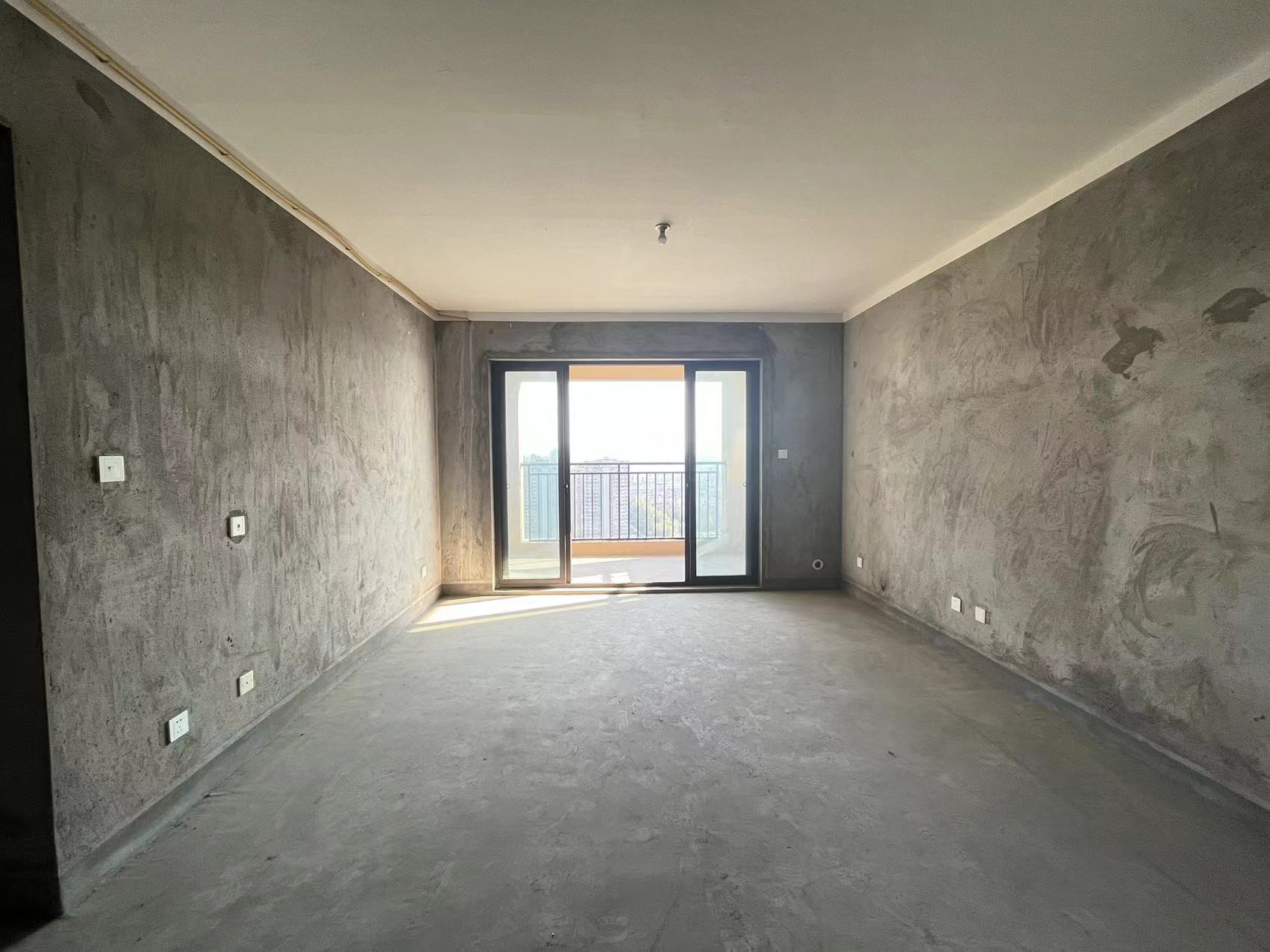 华强城 3室2厅2卫 123.89m&sup2;