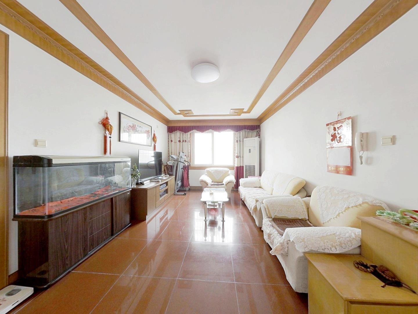 越江新村 3室2厅1卫 127.8m&sup2;