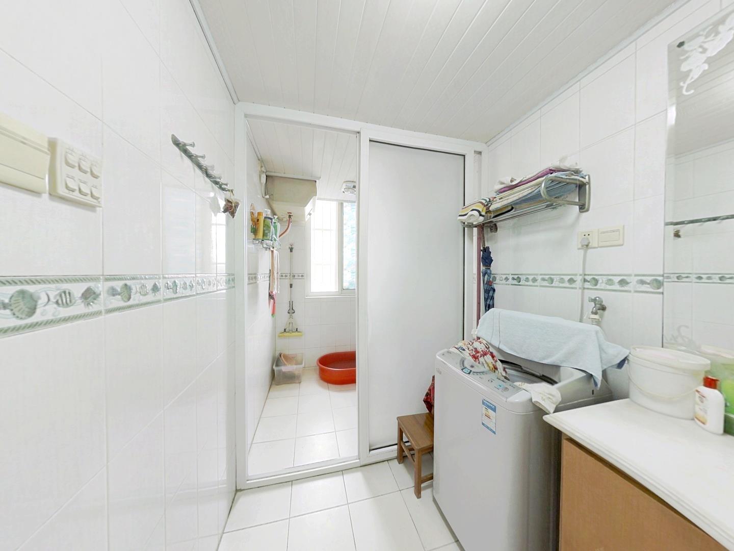 越江新村 3室2厅1卫 127.8m&sup2;