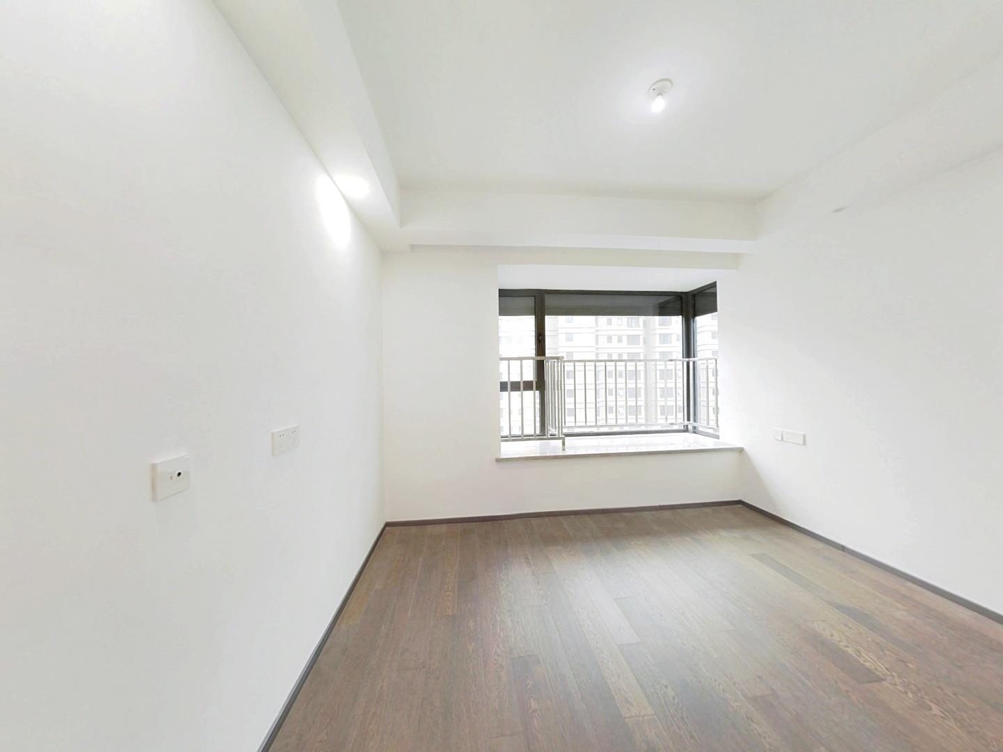 远创樾府 3室2厅2卫 130.00m&sup2;