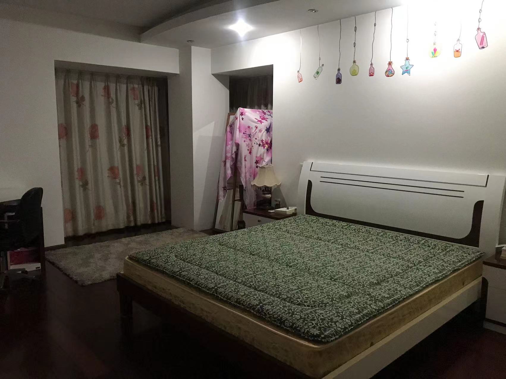 佳利秀水公寓 4室1厅2卫 196.00m&sup2;