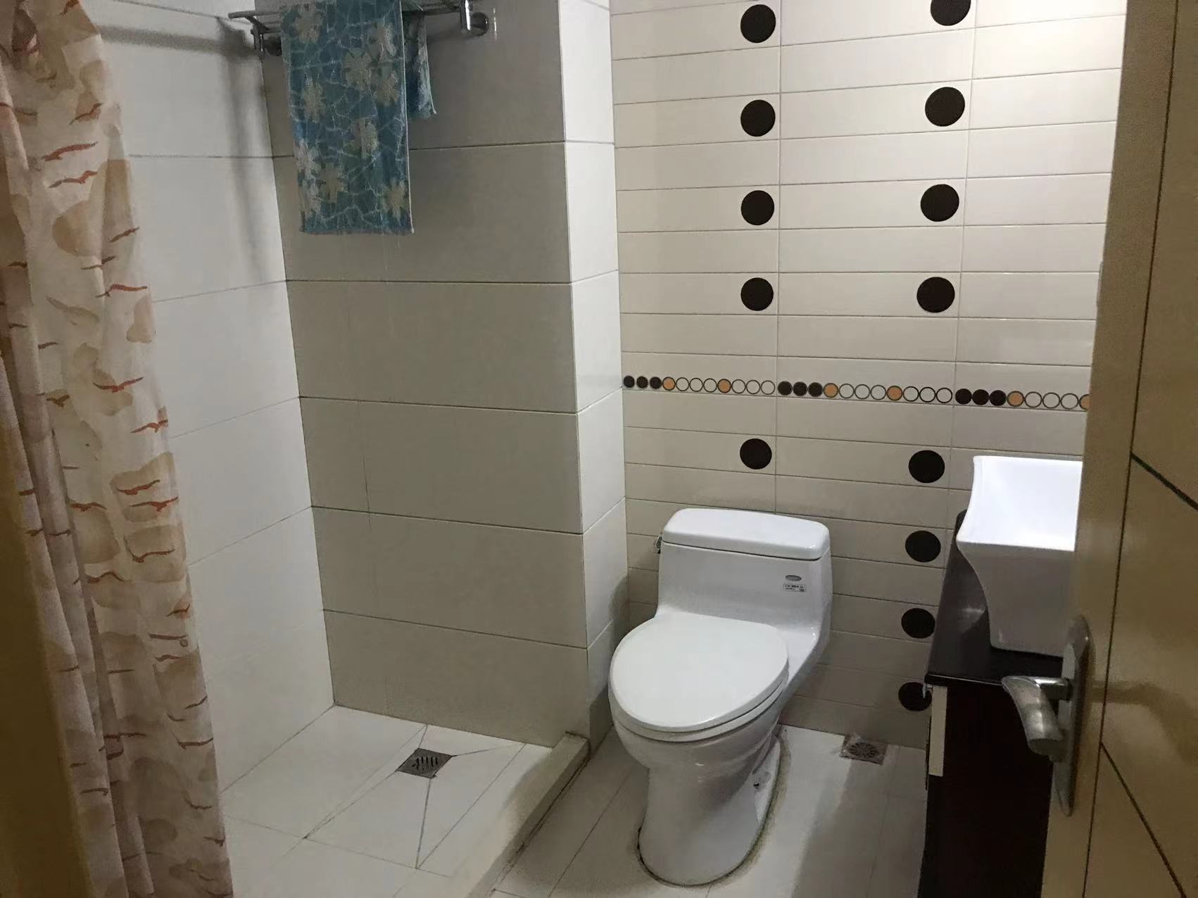 佳利秀水公寓 4室1厅2卫 196.00m&sup2;