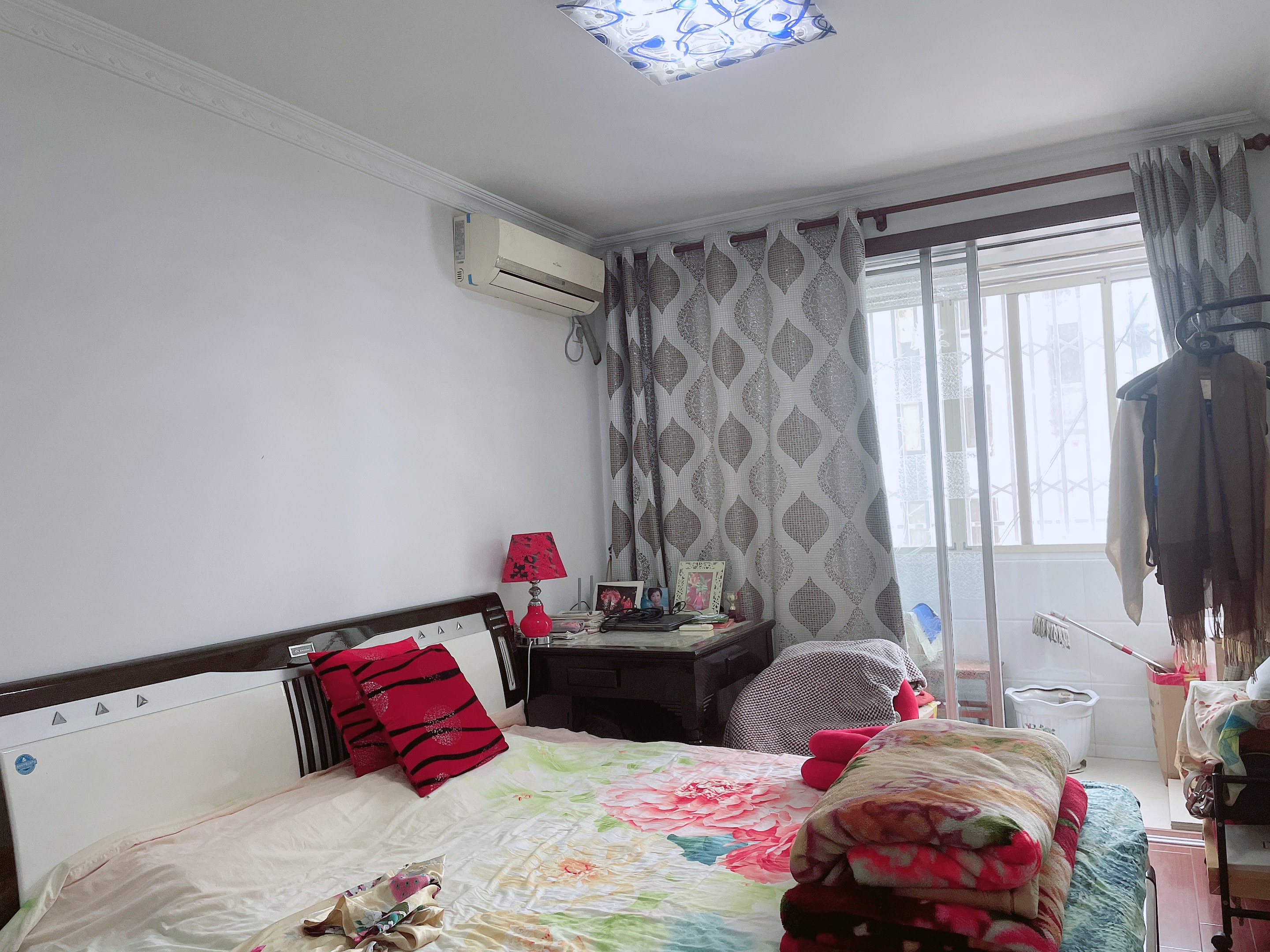 银花苑 2室1厅1卫 79.49m&sup2;