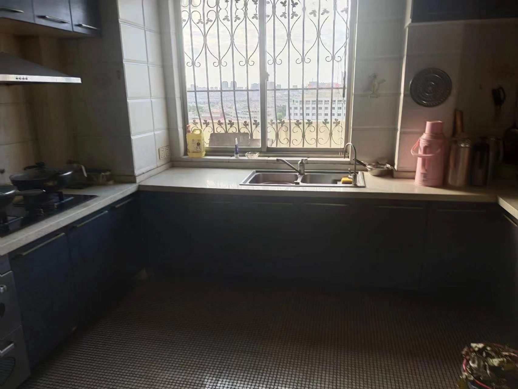 南通大厦 4室2厅3卫 240m&sup2;