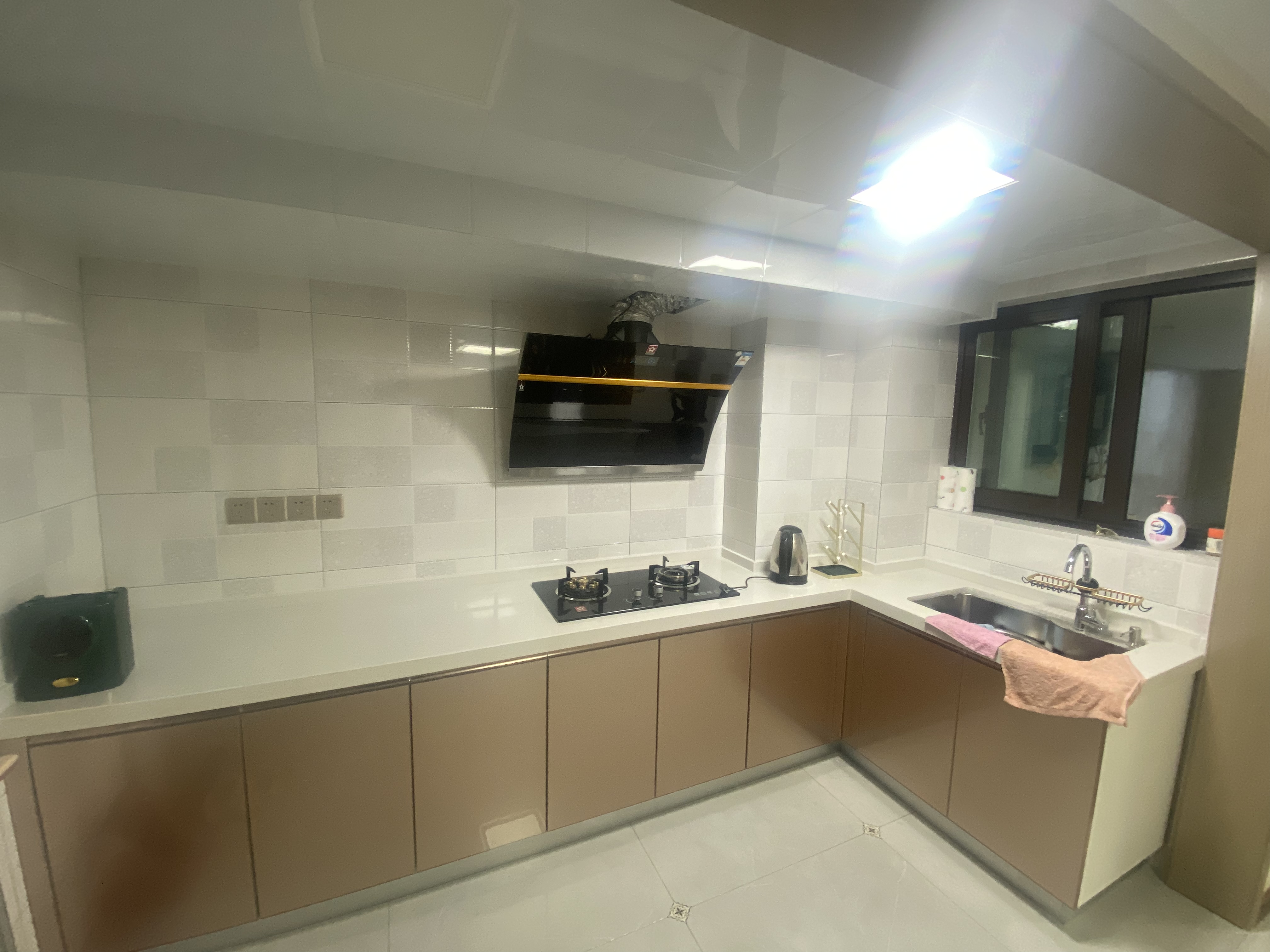 纽约时代 3室2厅1卫 60.00m&sup2;