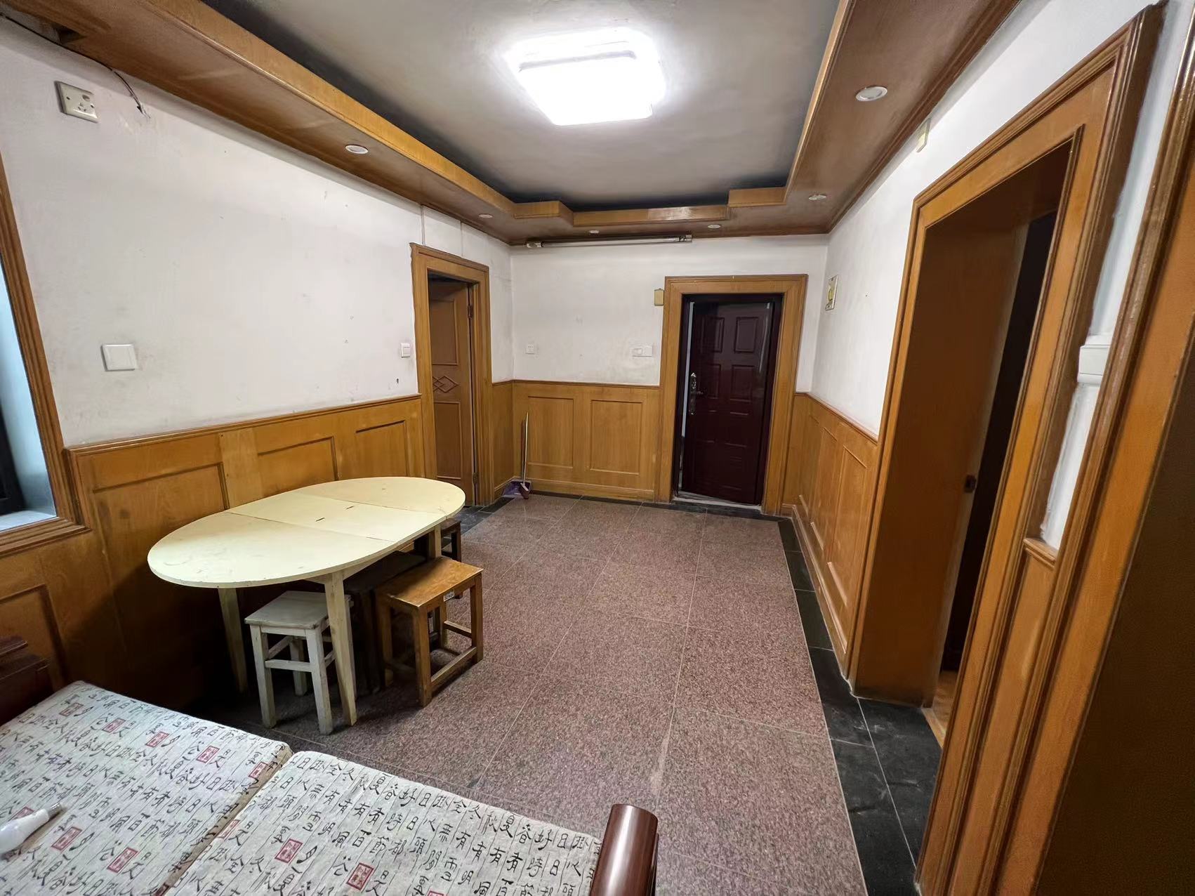 郭里园 3室1厅1卫 73.8m²