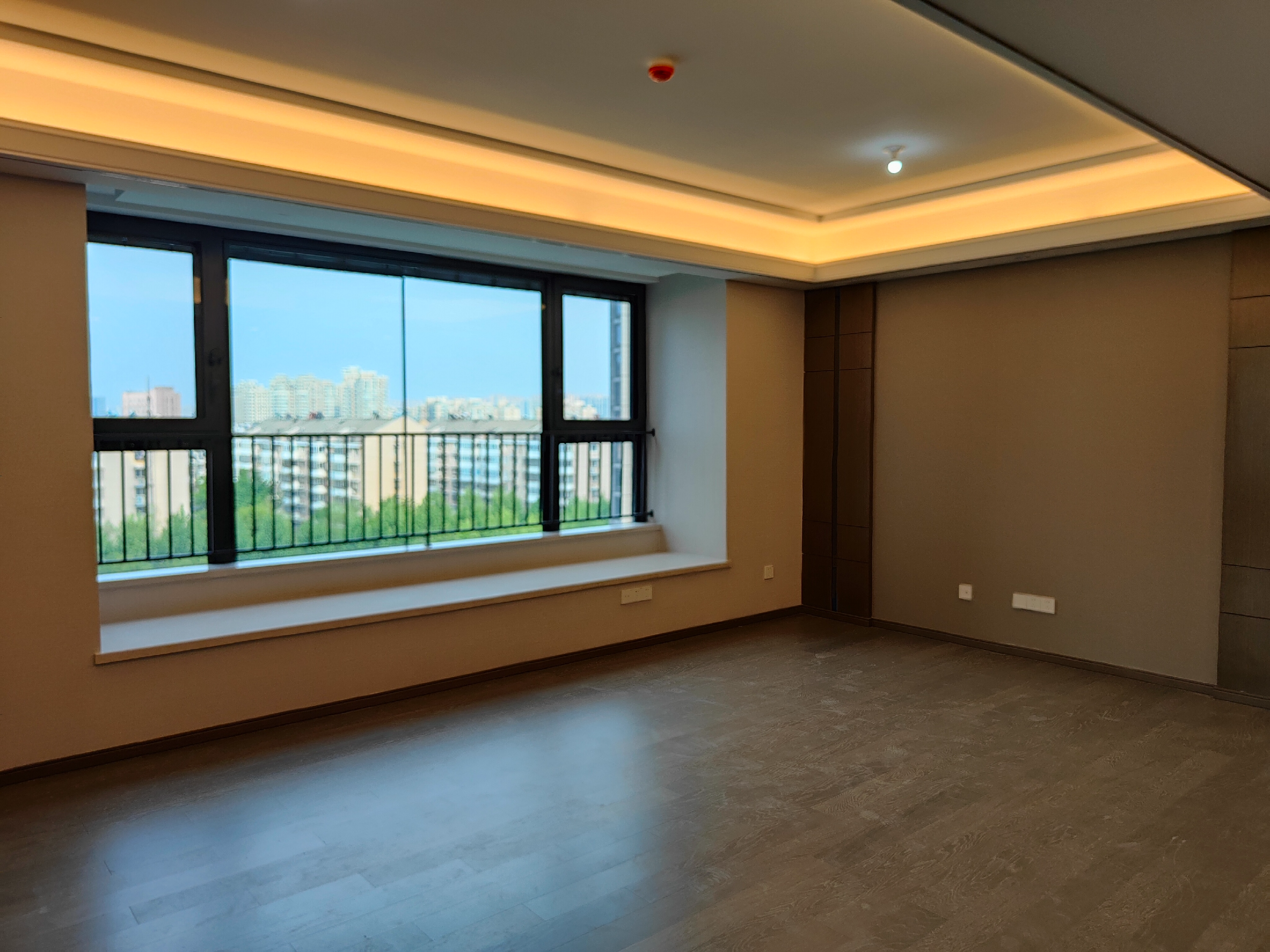 绿城&middot;晓风印月 3室2厅2卫 120m&sup2;