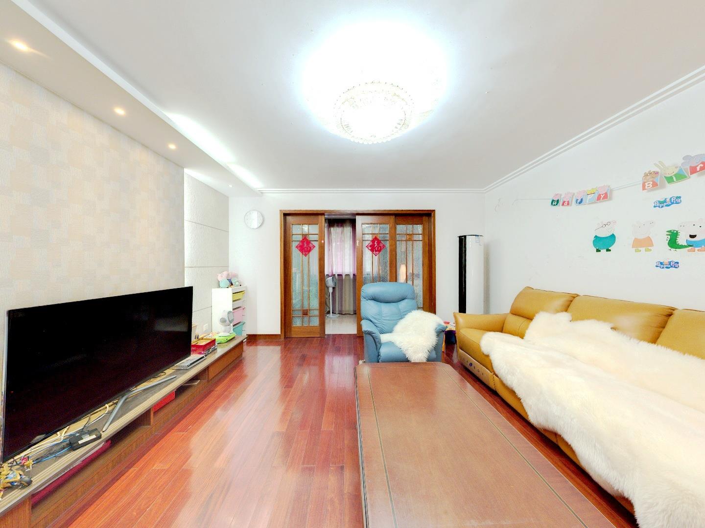 华中园 4室2厅2卫 188.84m&sup2;
