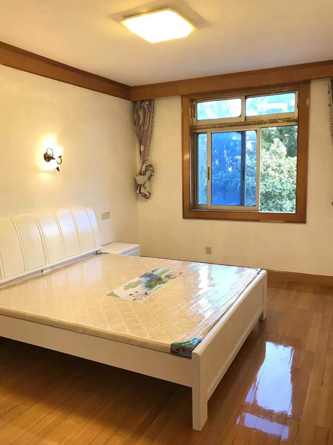 易家桥新村 2室1厅1卫 65m&sup2;