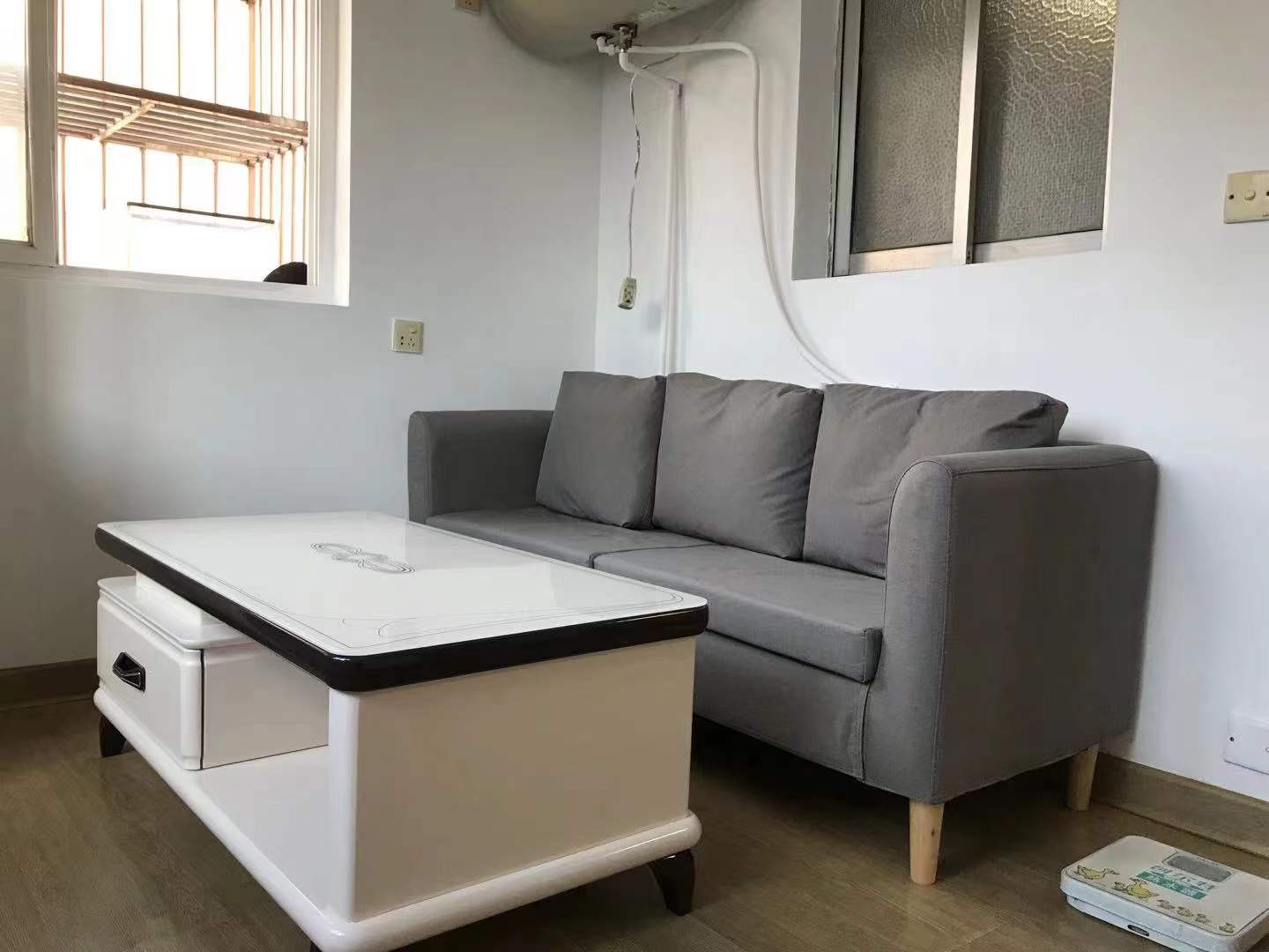 易家桥新村 2室1厅1卫 65m&sup2;
