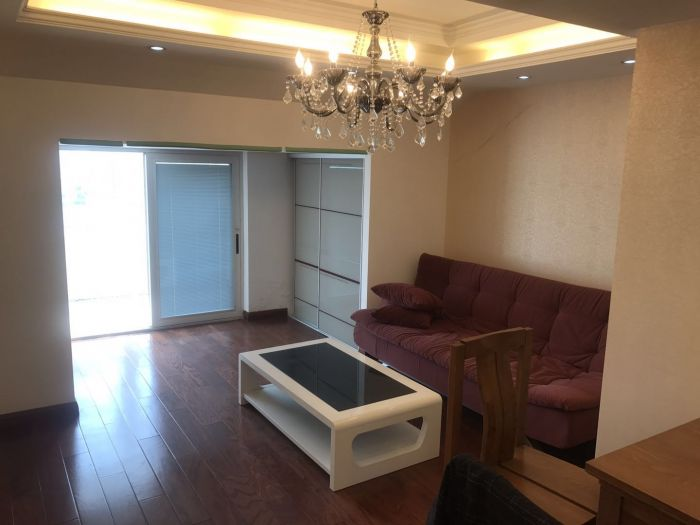 东晖花园 3室2厅2卫 130m&sup2;