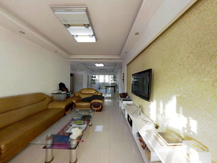 滨河东城 5室2厅1卫 134.00m²