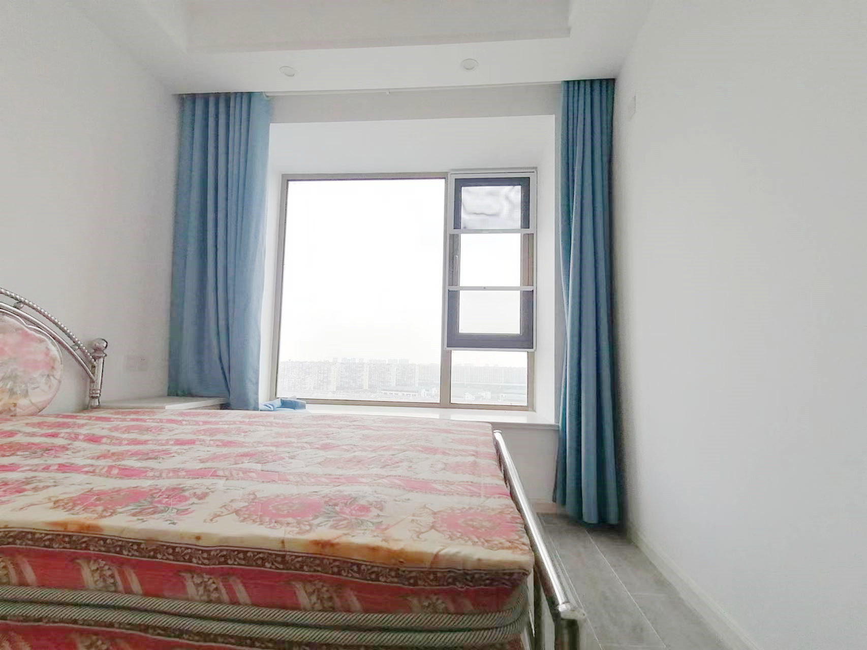 中南世纪花城一期 3室2厅1卫 135.96m&sup2;