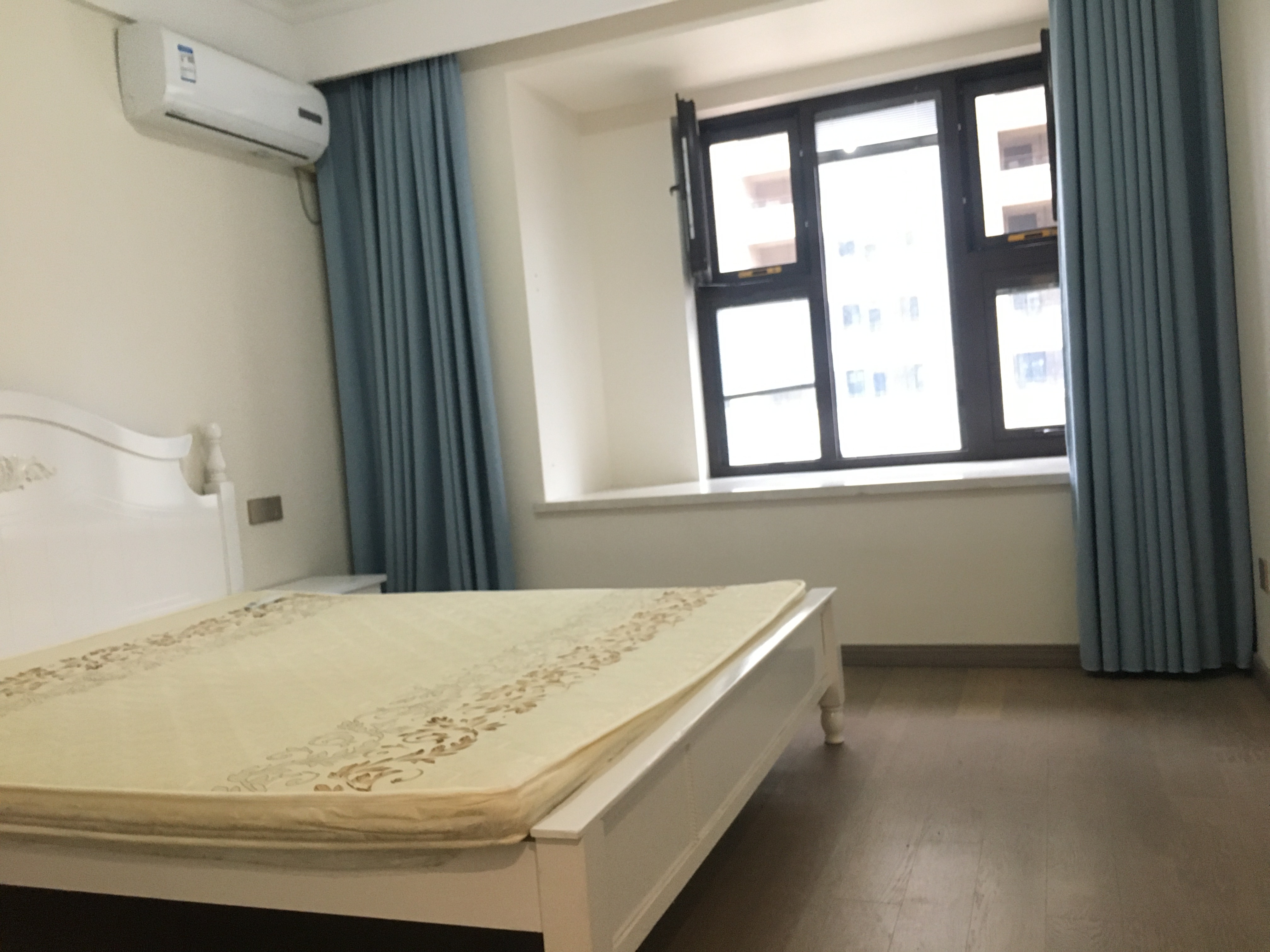 中创大都会 3室2厅2卫 115m&sup2;