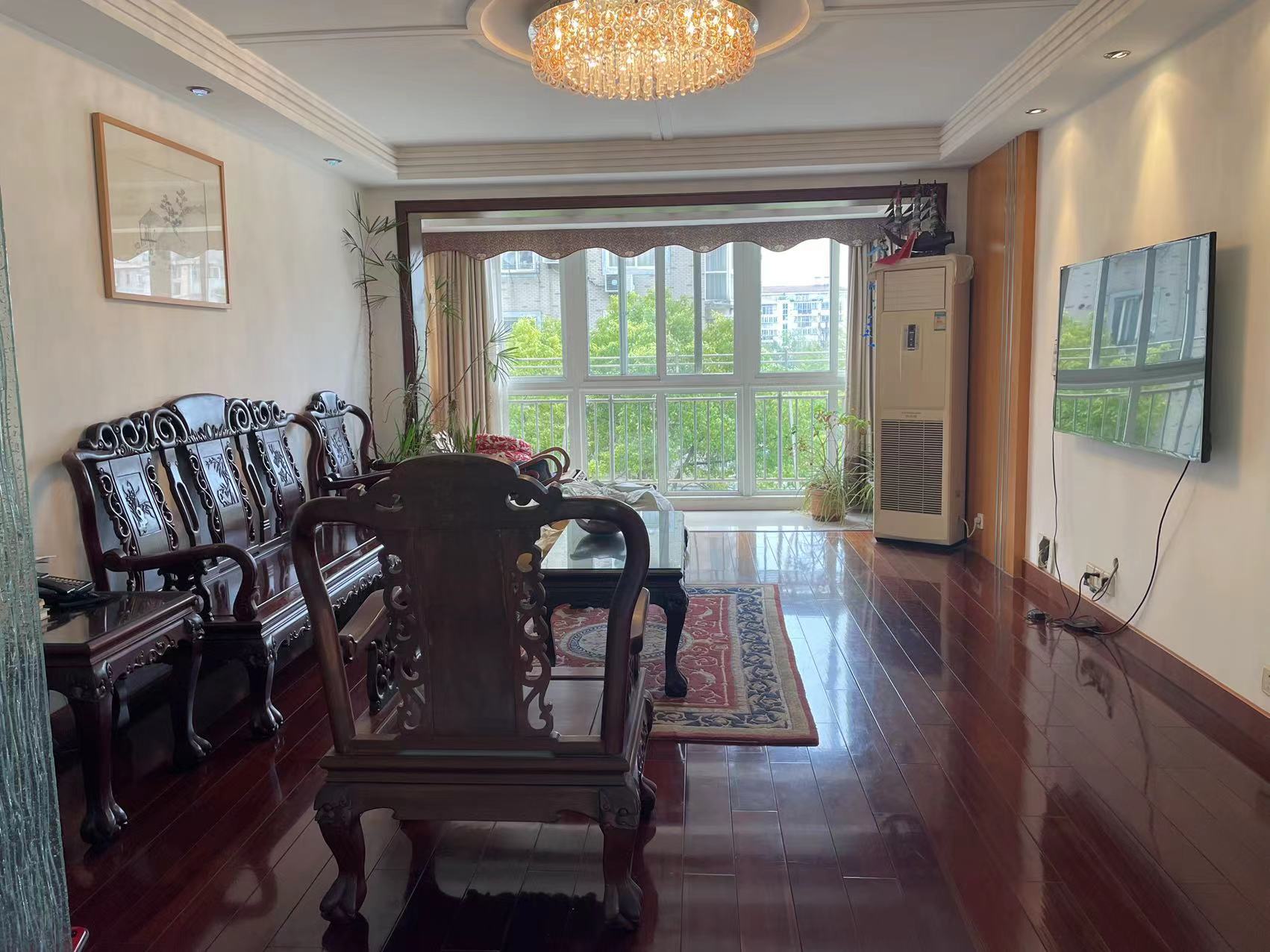 德民花苑西区 4室2厅2卫 137.40m²
