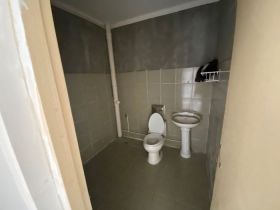 滨河东城 5室2厅2卫 140m&sup2;