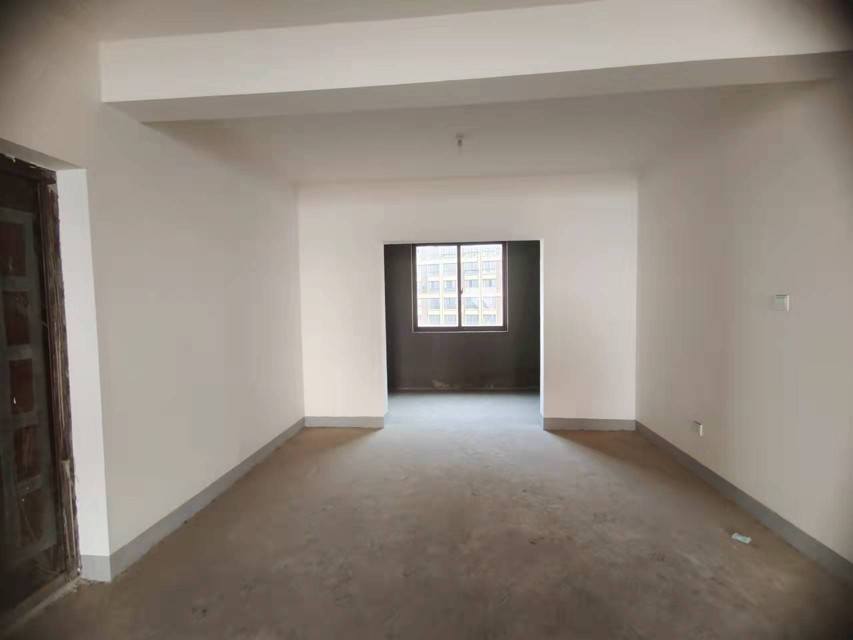 山景水岸 4室2厅2卫 225m&sup2;