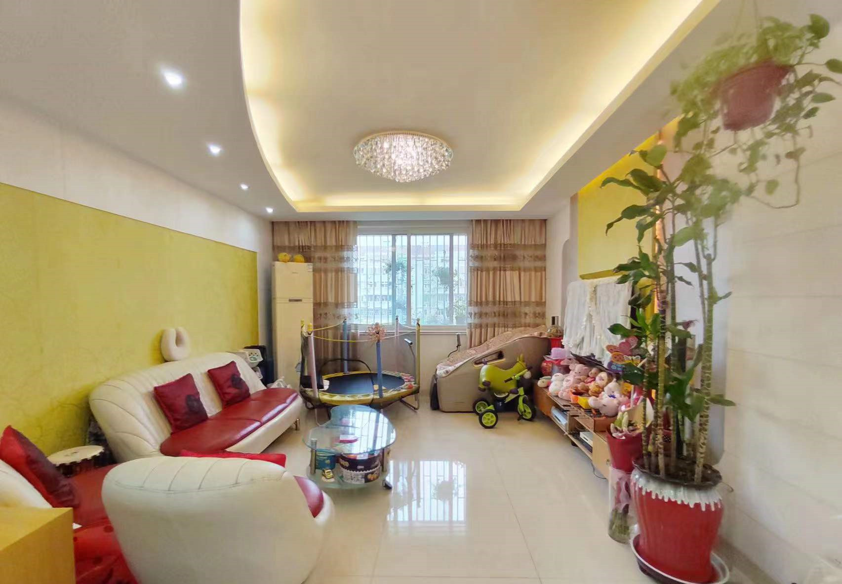 金辉花园 3室2厅2卫 135.12m&sup2;