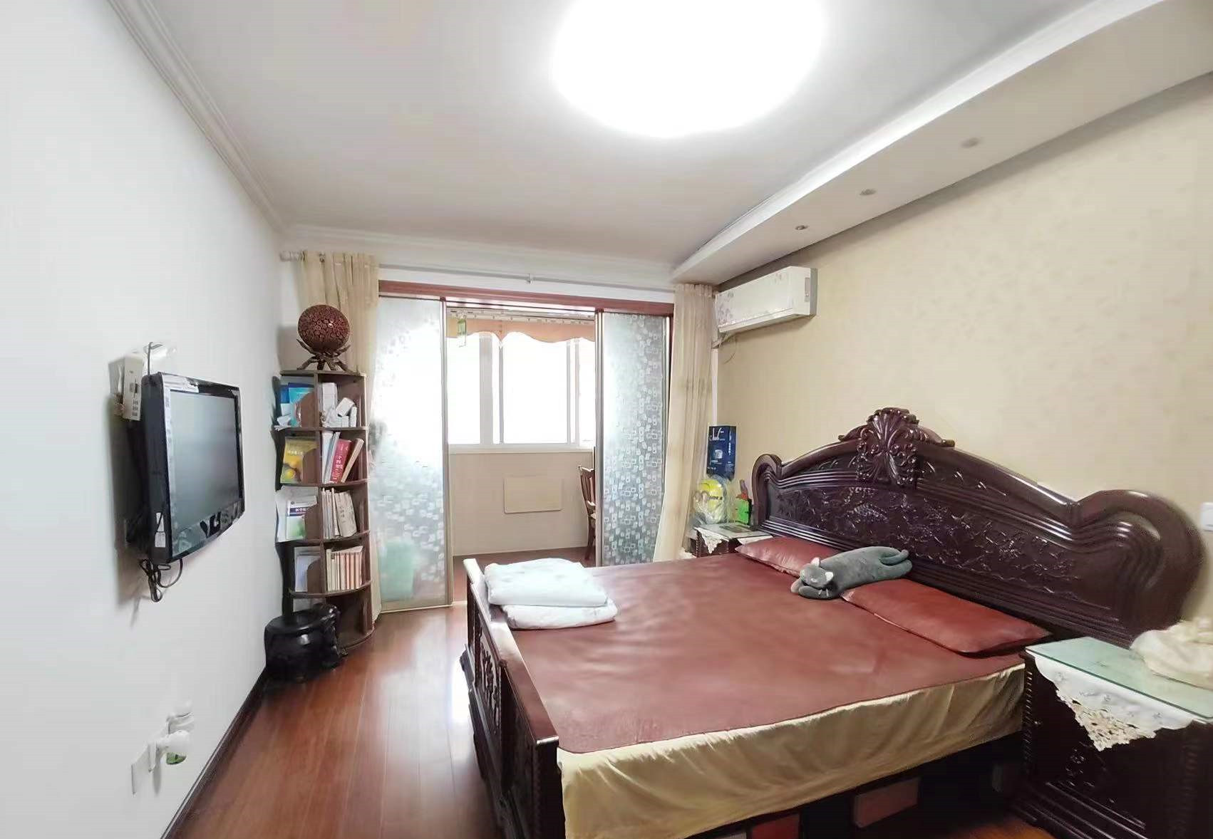 金辉花园 3室2厅2卫 135.12m&sup2;