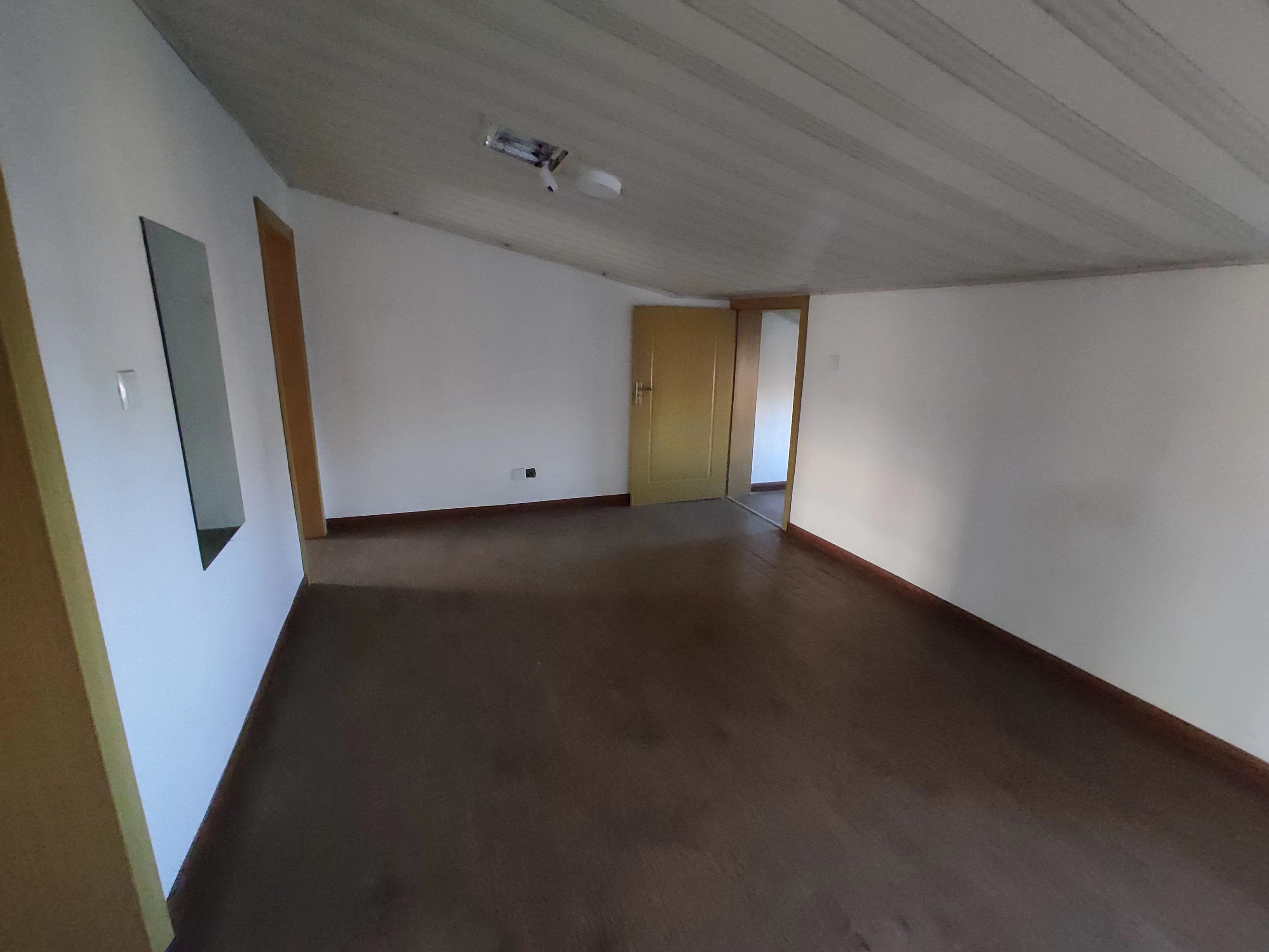 虹桥东村 3室1厅1卫 83m&sup2;