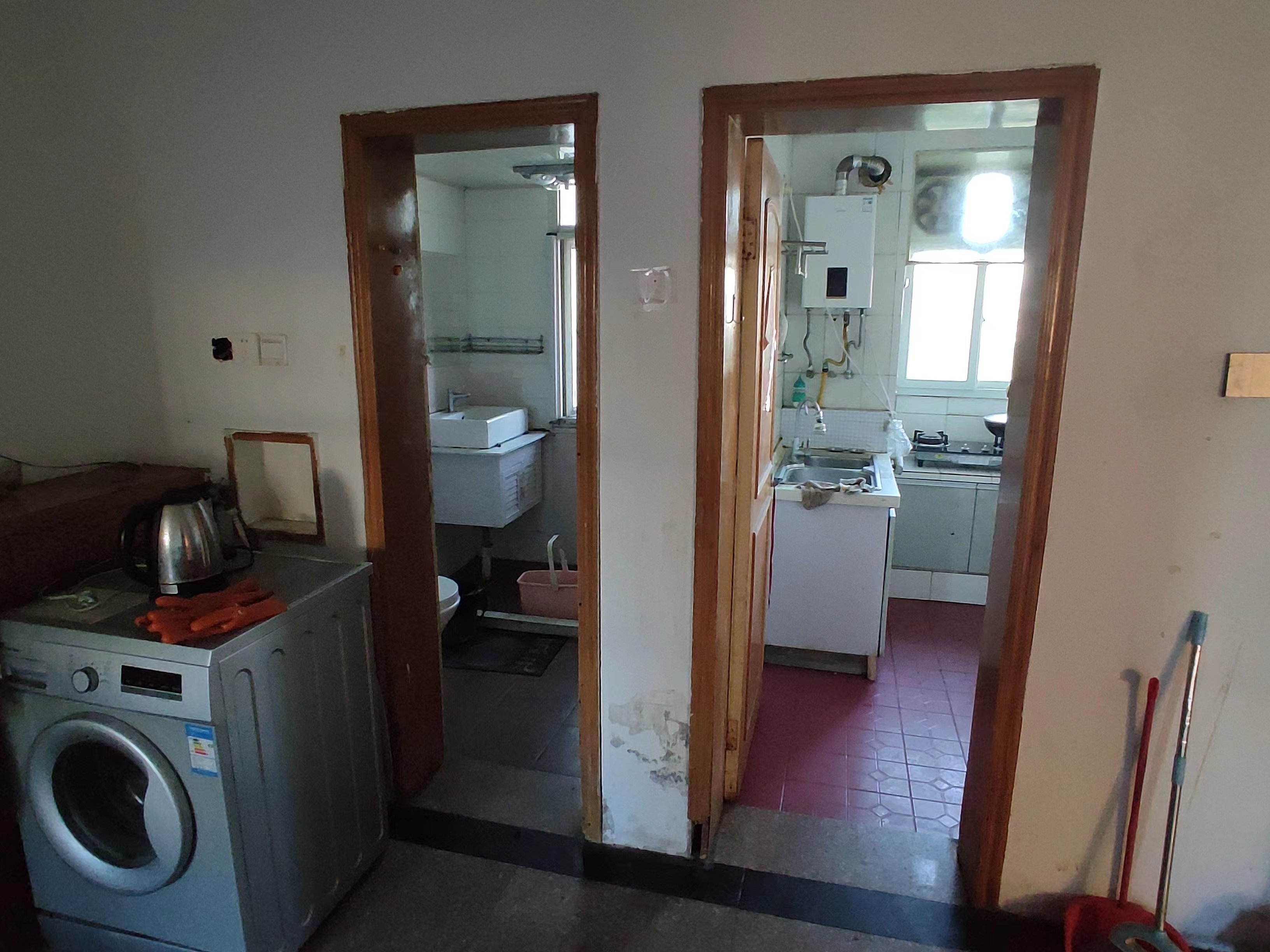 虹桥东村 3室1厅1卫 83m&sup2;