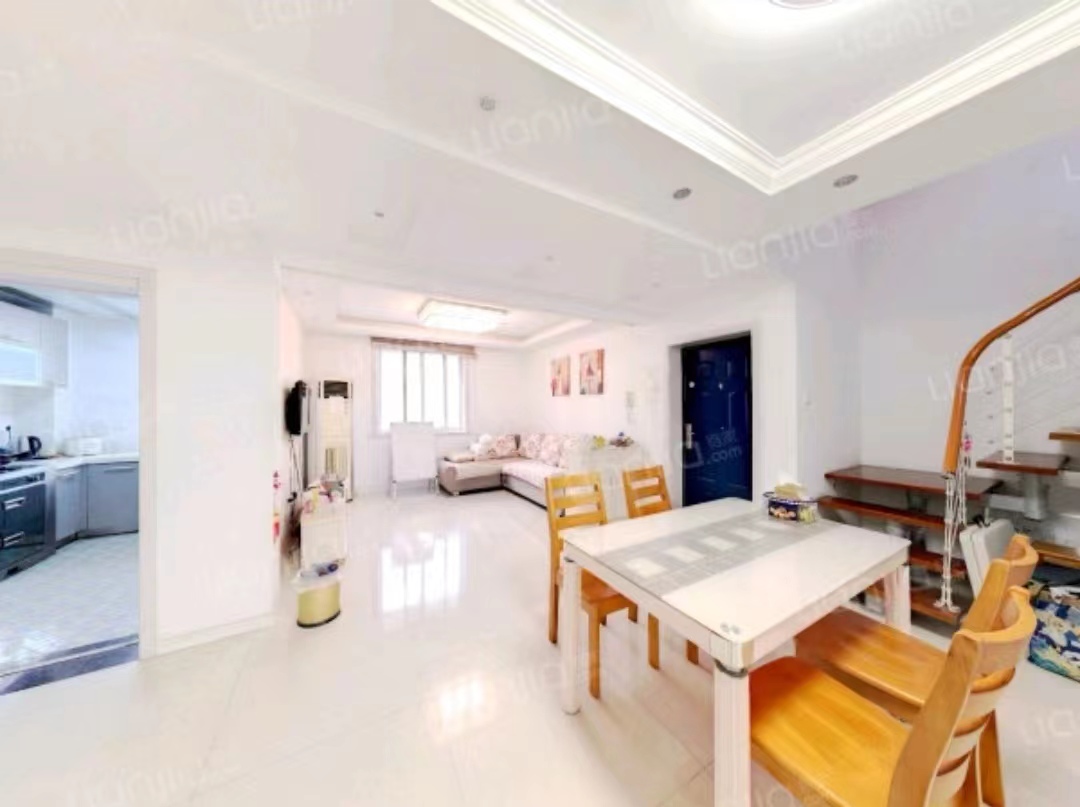 学田东苑 4室3厅2卫 140.00m&sup2;