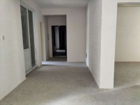 幸福锦园 2室1厅1卫 81.7m&sup2;