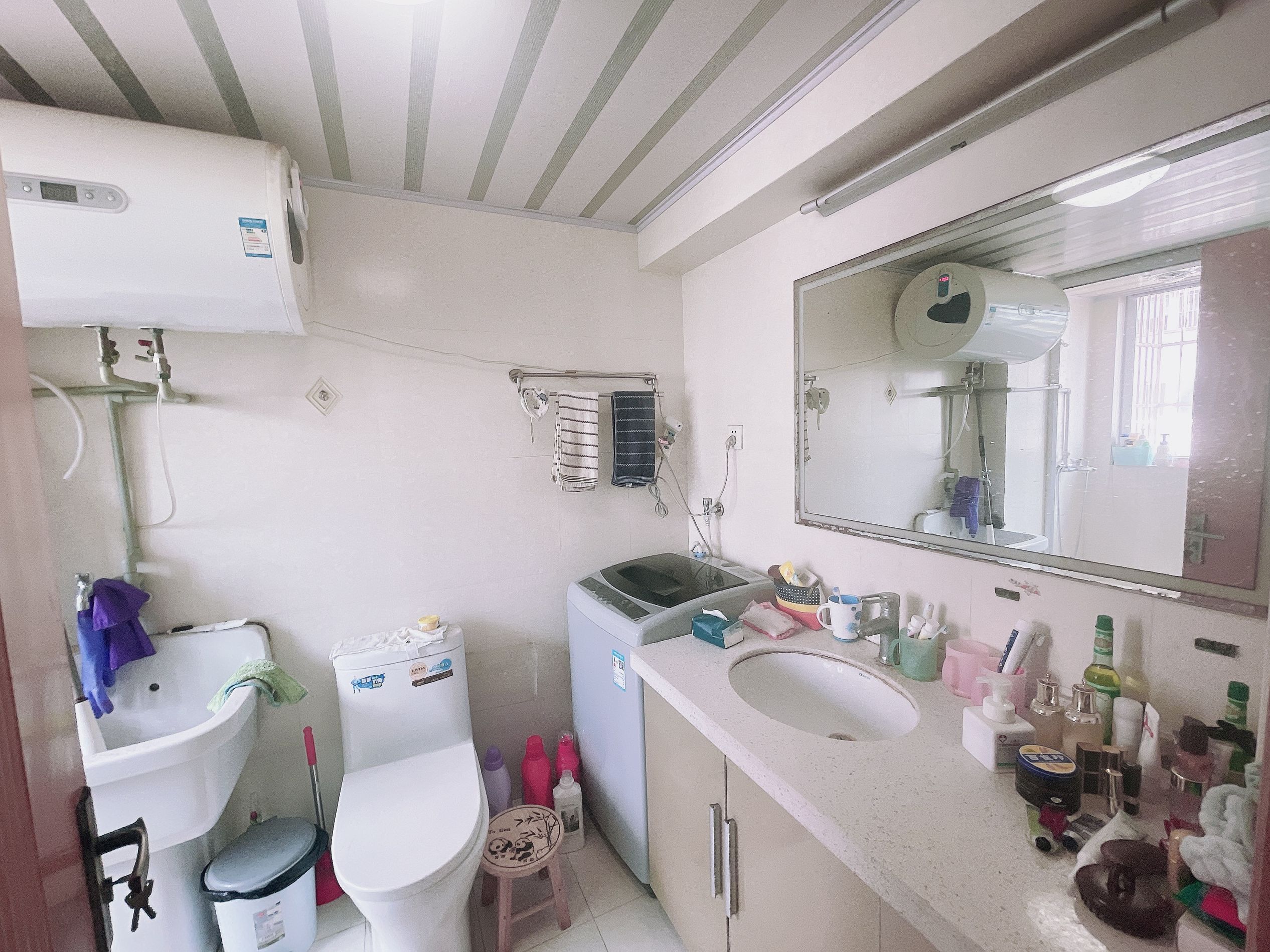 天馨花苑 2室2厅1卫 81m&sup2;