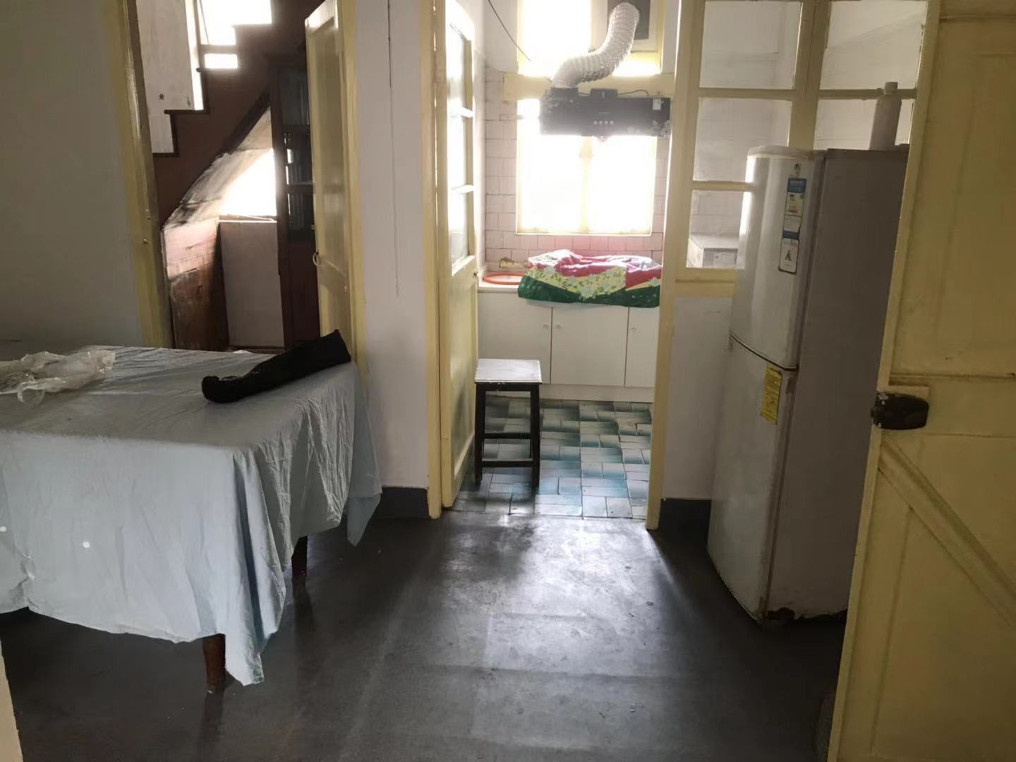 莘园路44号 2室1厅1卫 60m&sup2;