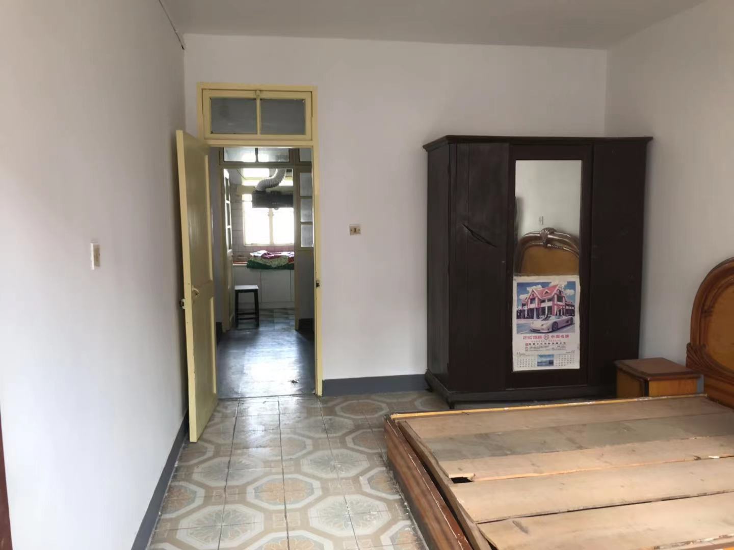 莘园路44号 2室1厅1卫 60m&sup2;