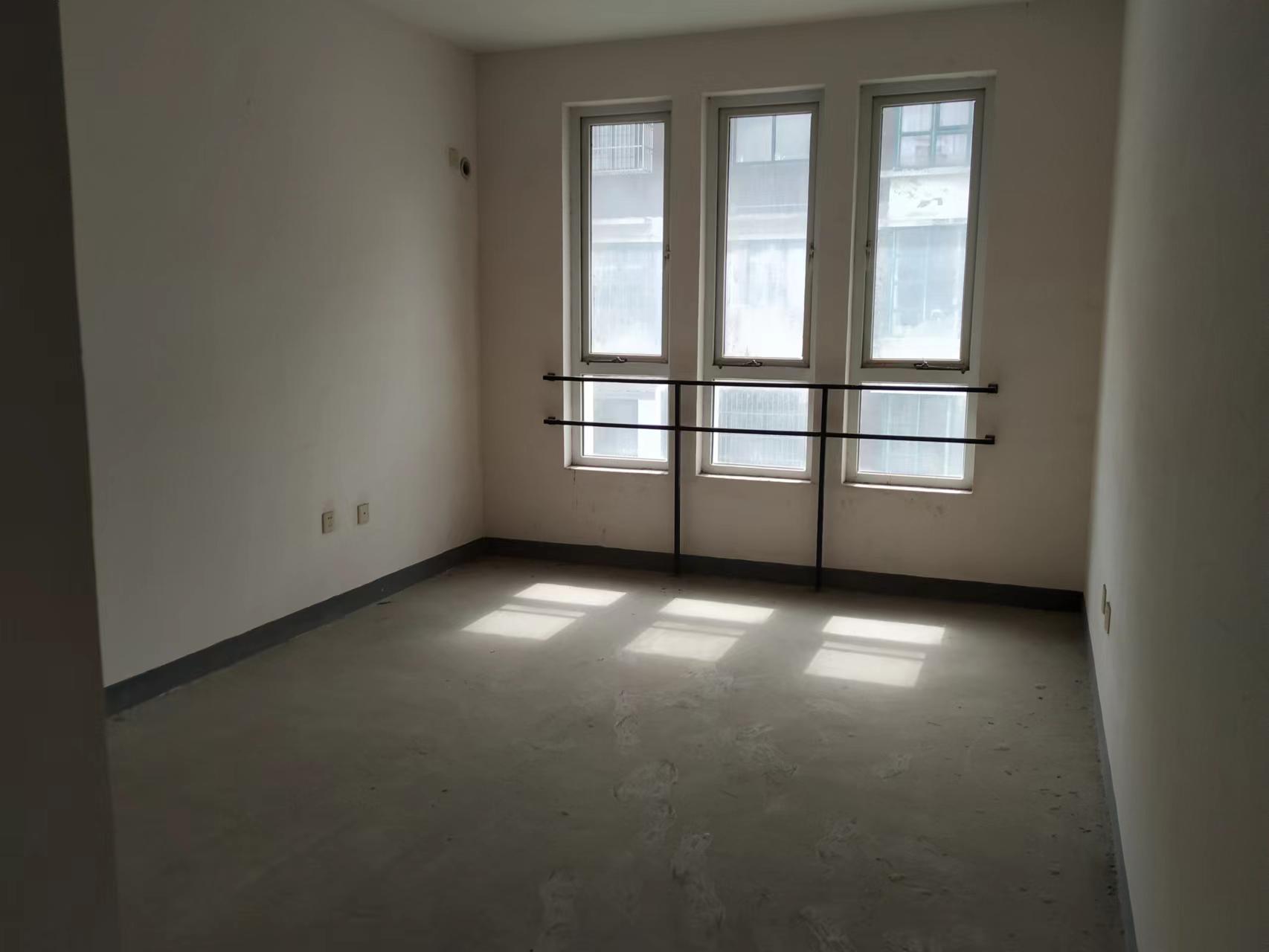 仁和家园 7室2厅3卫 387m&sup2;