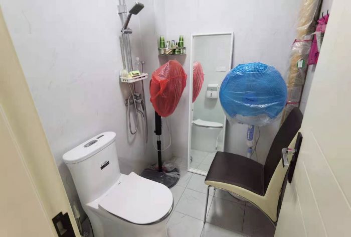 北濠桥东村 3室1厅2卫 110m&sup2;