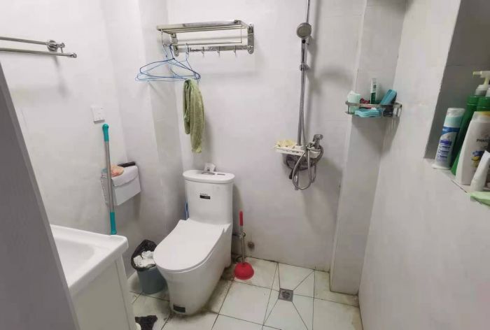 北濠桥东村 3室1厅2卫 110m&sup2;