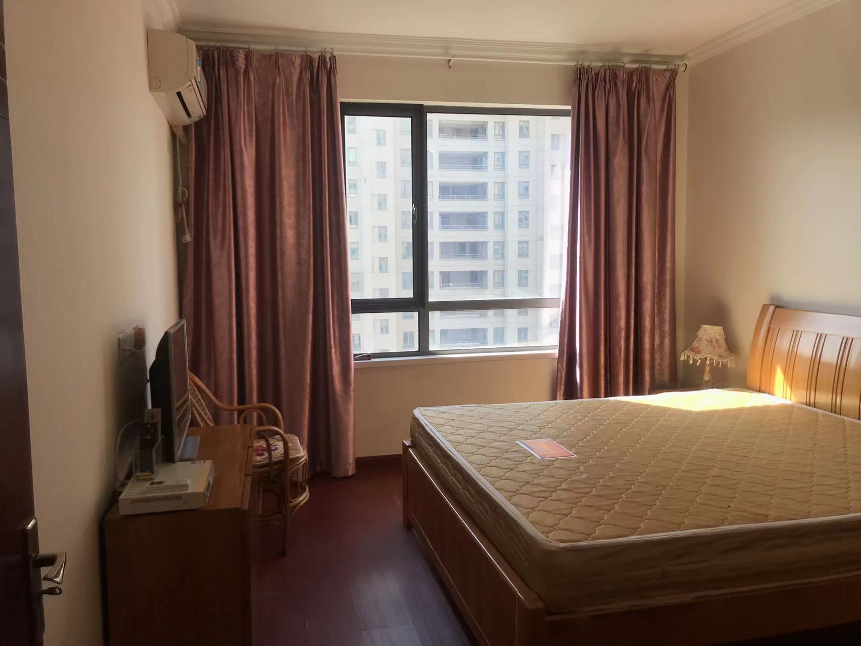 景华城 2室1厅1卫 102m&sup2;