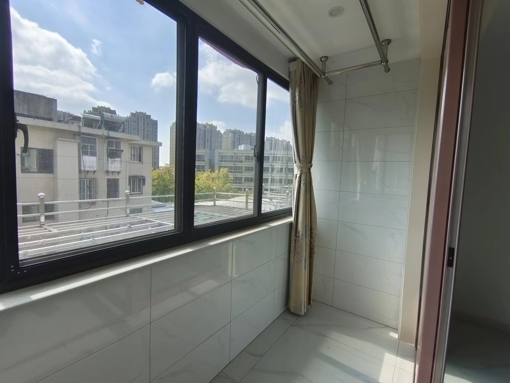 花园角 2室1厅1卫 70m&sup2;