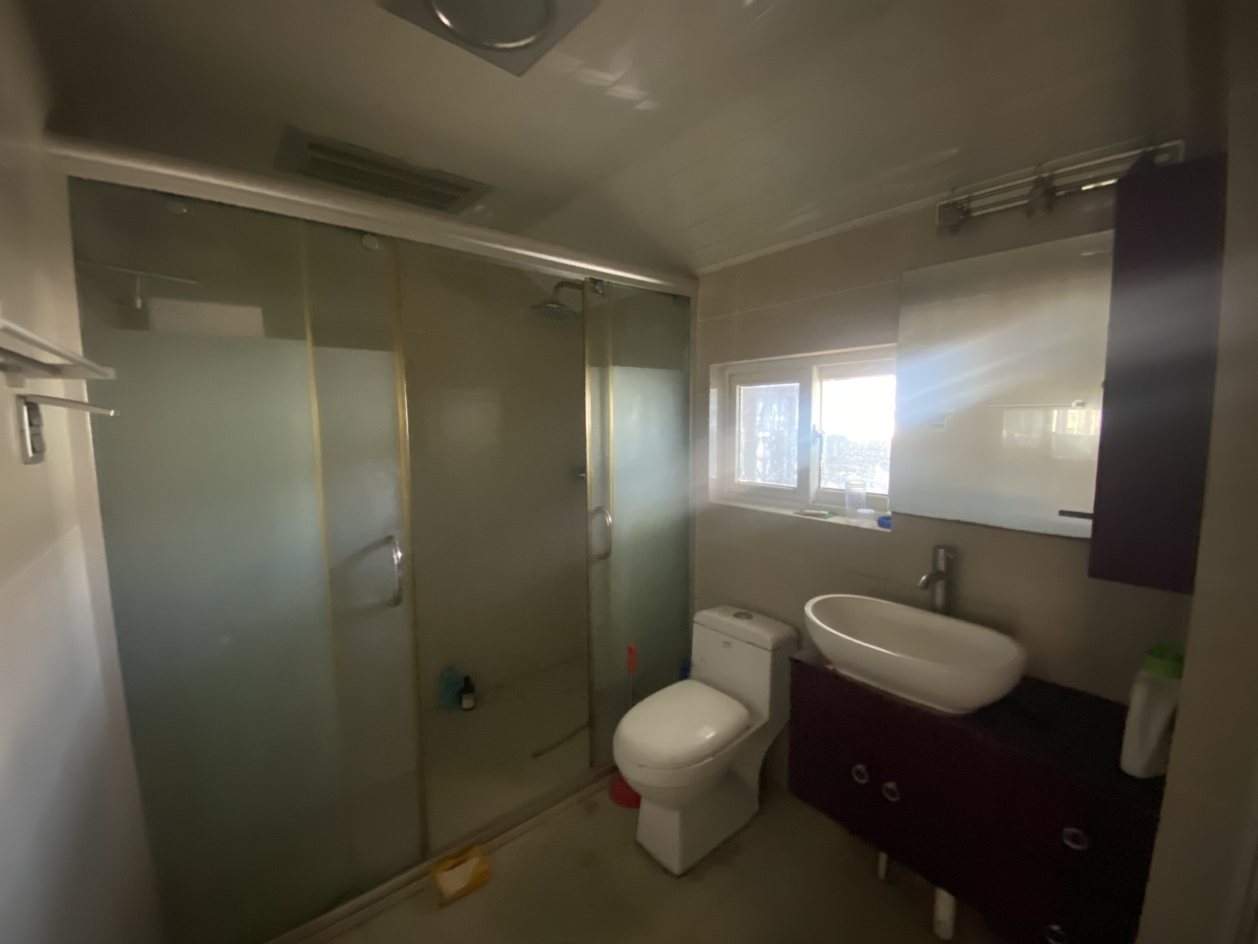 怡园新苑 4室2厅2卫 90.00m&sup2;