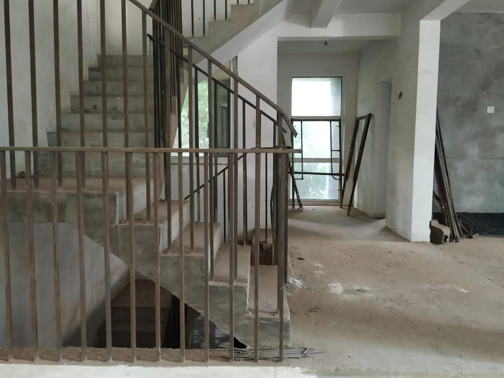 第九园 4室3厅3卫 340m&sup2;