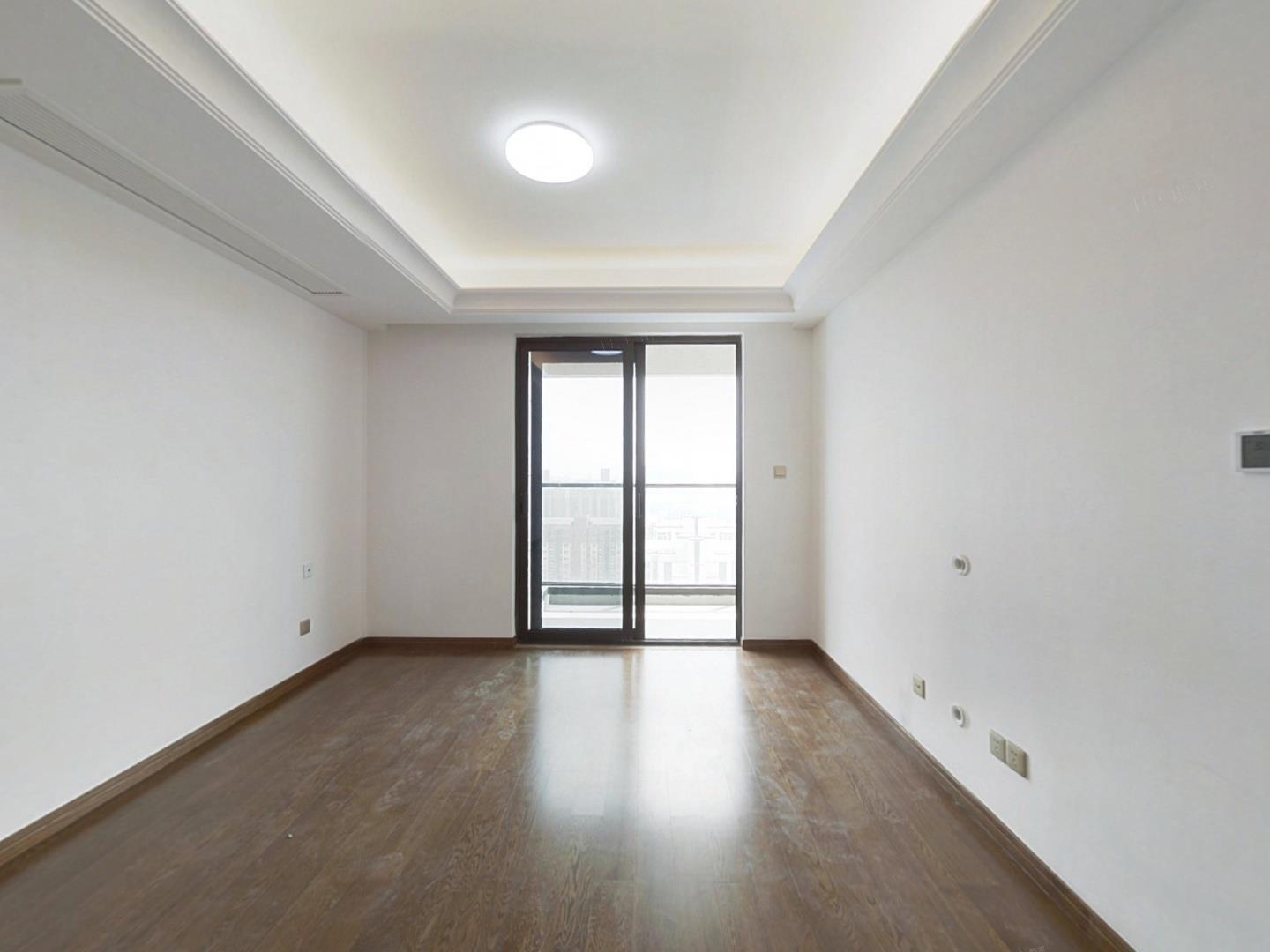 雍华府 3室2厅2卫 98.63m&sup2;