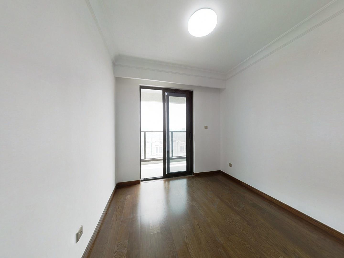 雍华府 3室2厅2卫 98.63m&sup2;
